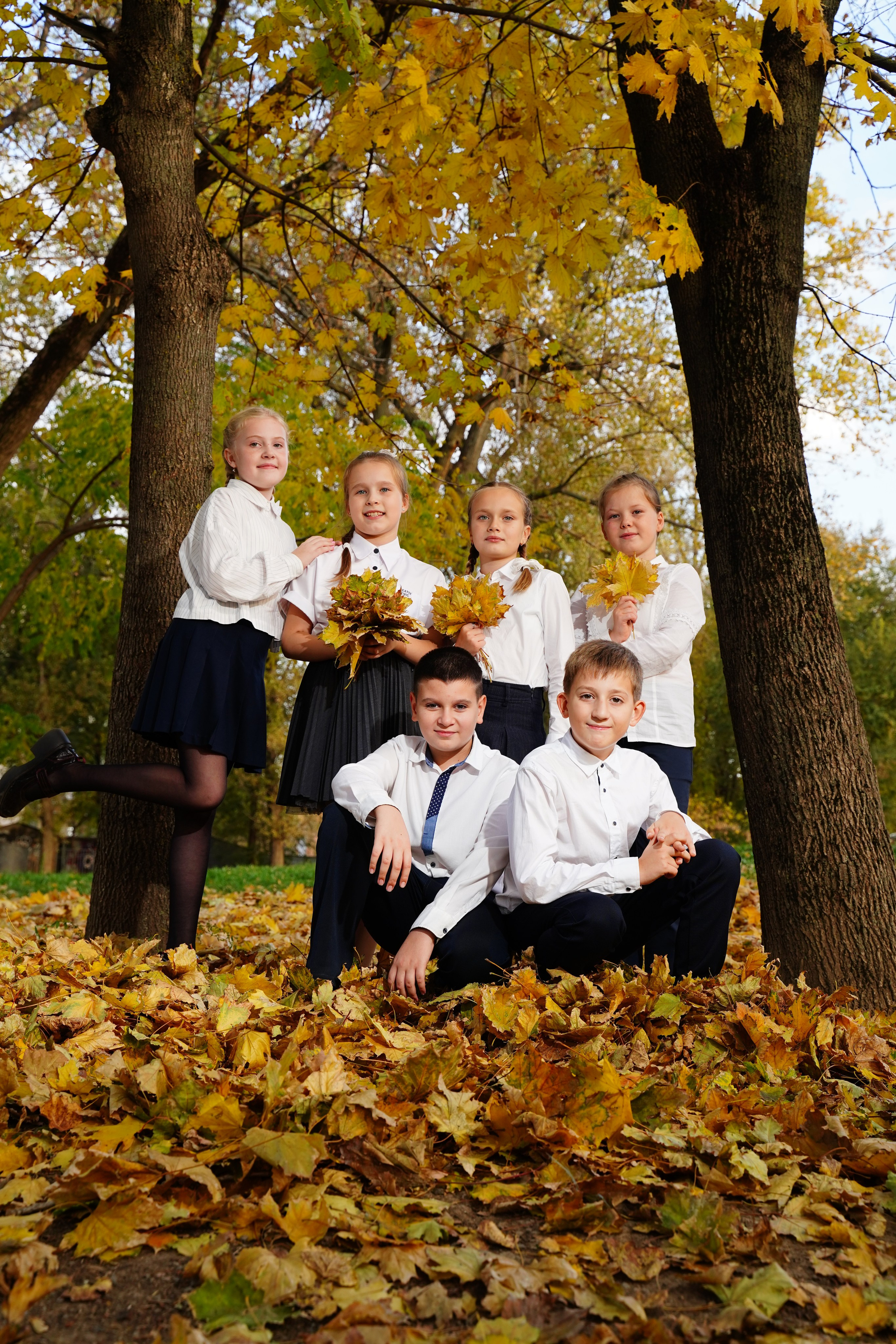Фотосессия на природе. MEMENTO.Выпускные альбомы, школьные, юбилейные и другие книги. Ростов-на-Дону