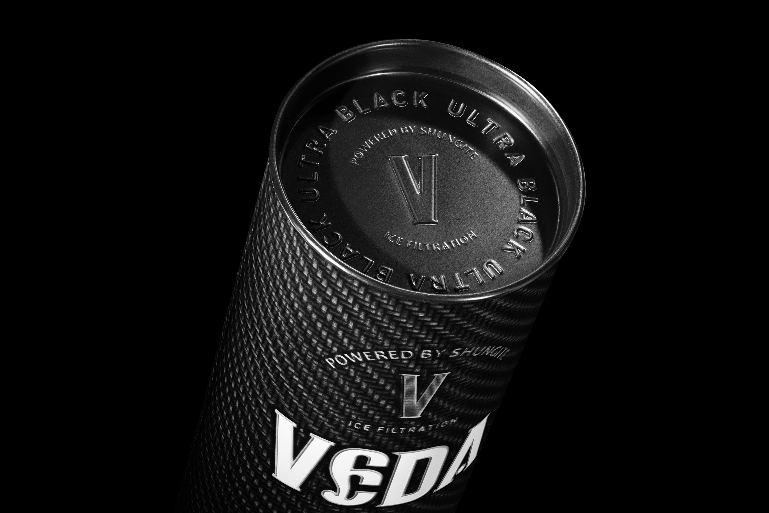 Профессиональная предметная фотосъемка бутылок в Москве и Московской области. Фотостудия в Москве LUXARTPHOTO