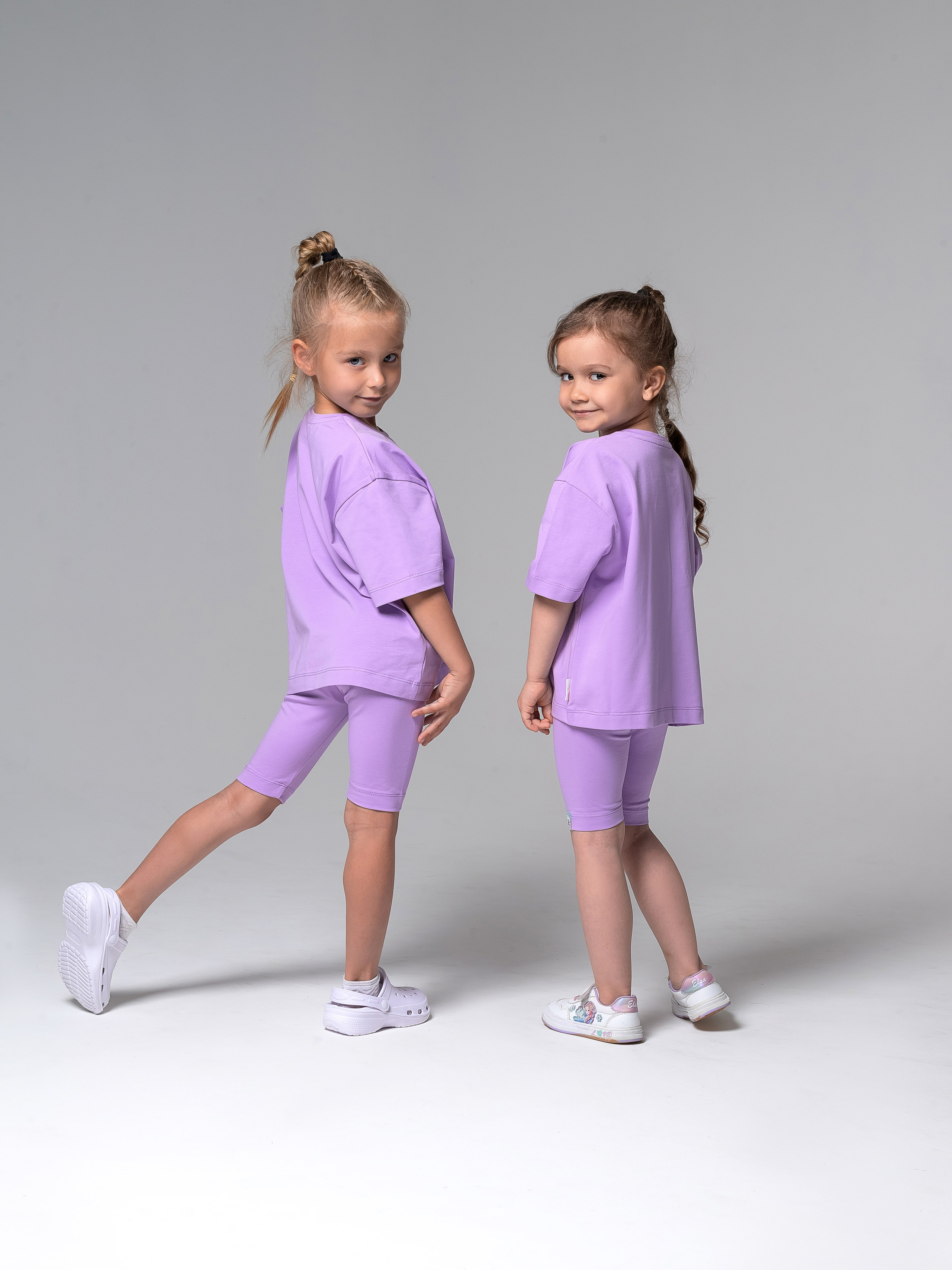 Каталог на белом фоне