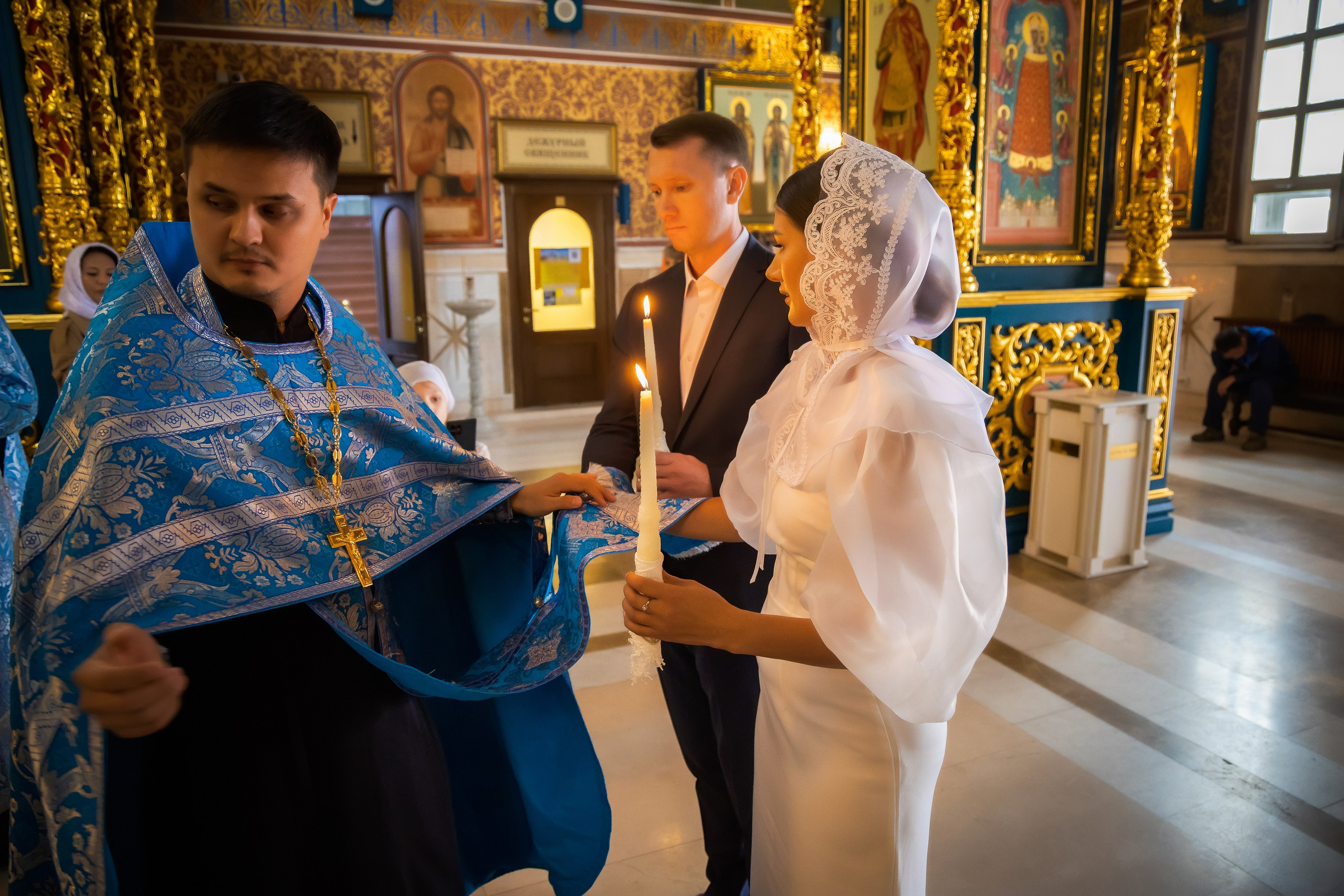 В Храме. Семейный и Свадебный фотограф в Астане Александр Астапов