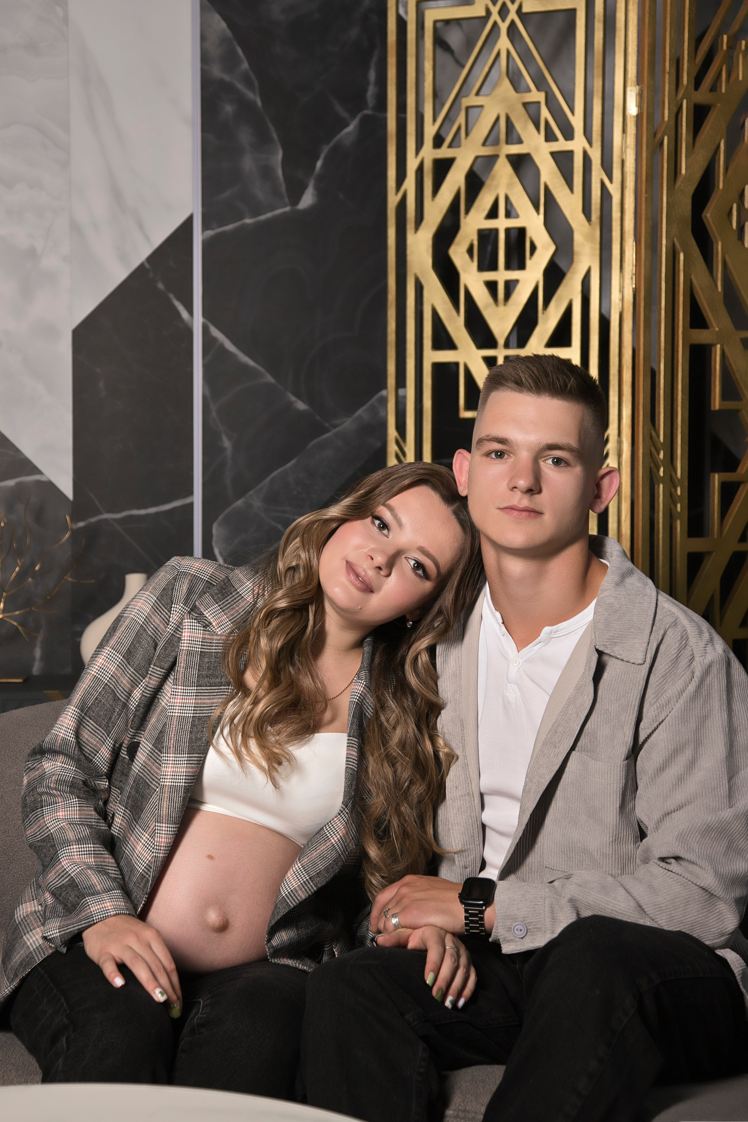 Фотосессия беременности в фотостудии. Профессиональный фотограф в Москве