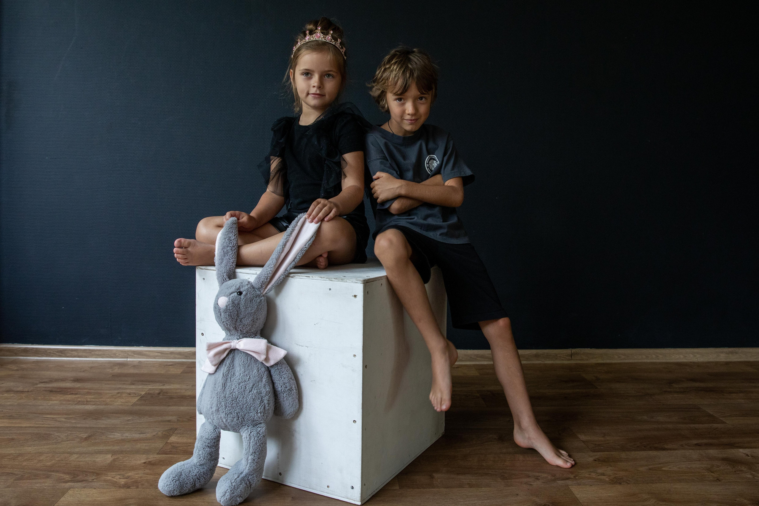 Easter children’s photo session. Professional Photographer in Portugal. Oksana Lomnova