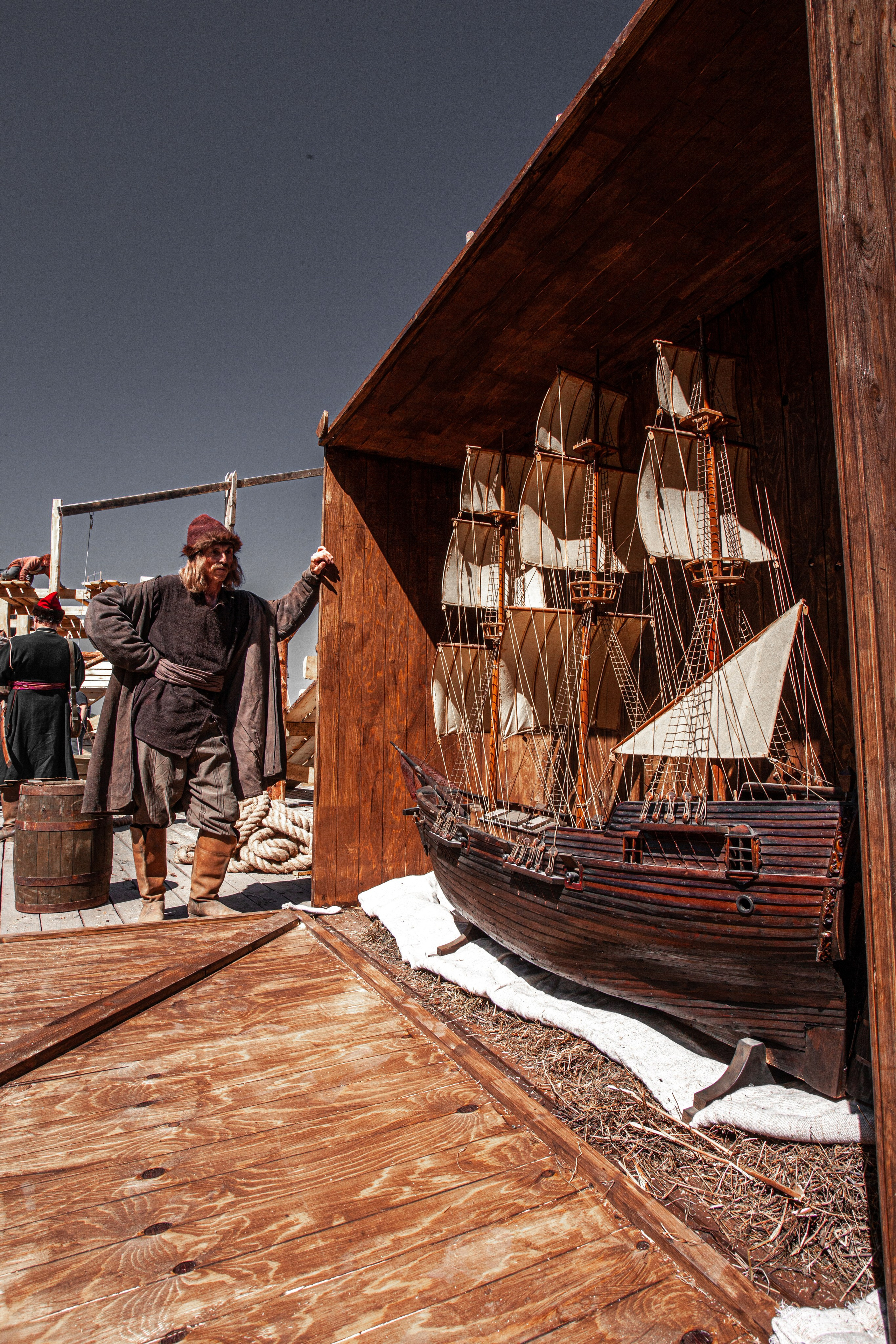 Верфи. За Кадром.
