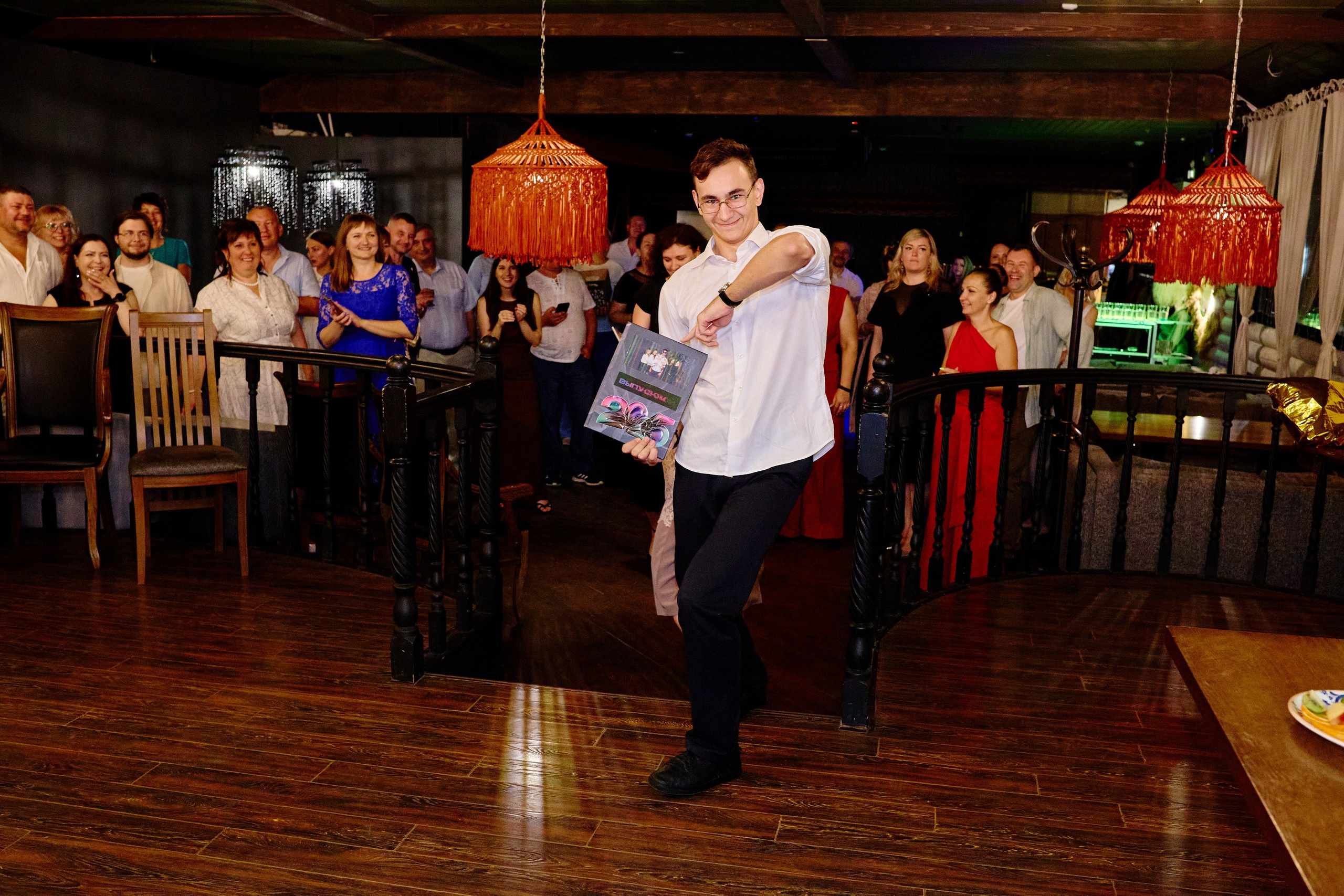 Выпускной 35 Сош. Фотограф Выпускные альбомы Таганрог Сергей Коробченко