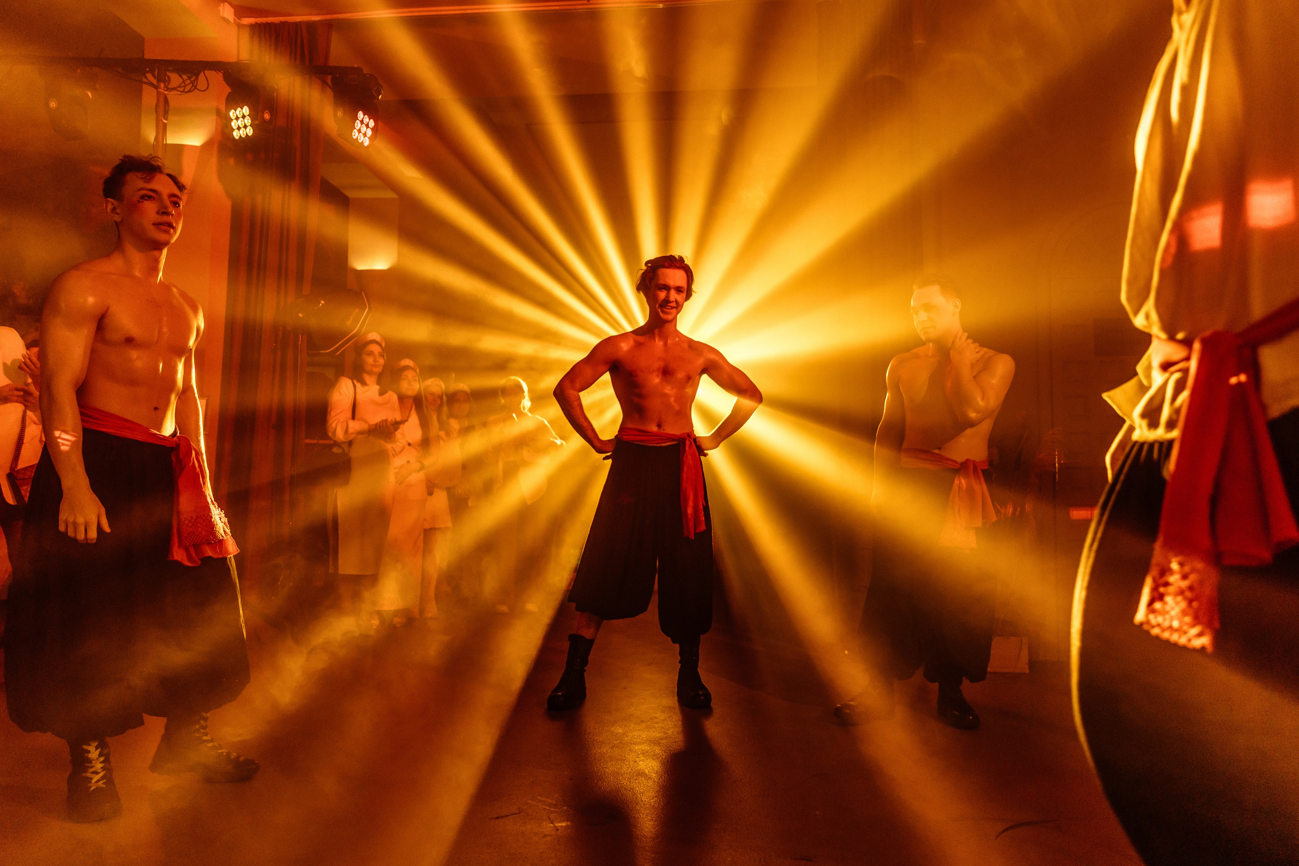 МЕГАДЕВИЧНИК 8 марта. Портфолио свадебного фотографа. Роман Каргаполов