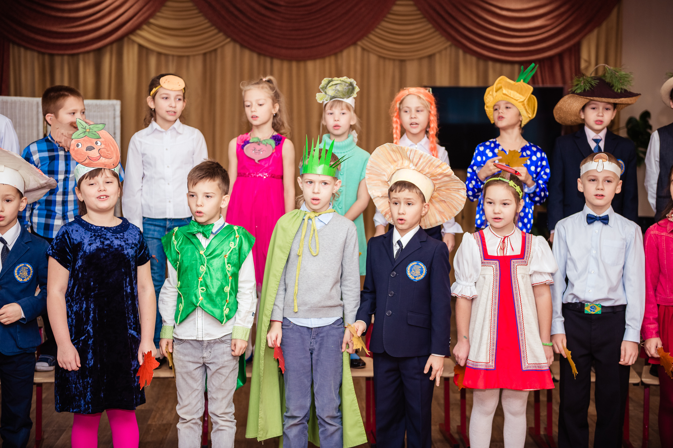 Праздник осени. Выпускной школьный альбом в Москве / Школьный фотограф Юлия Михайленко