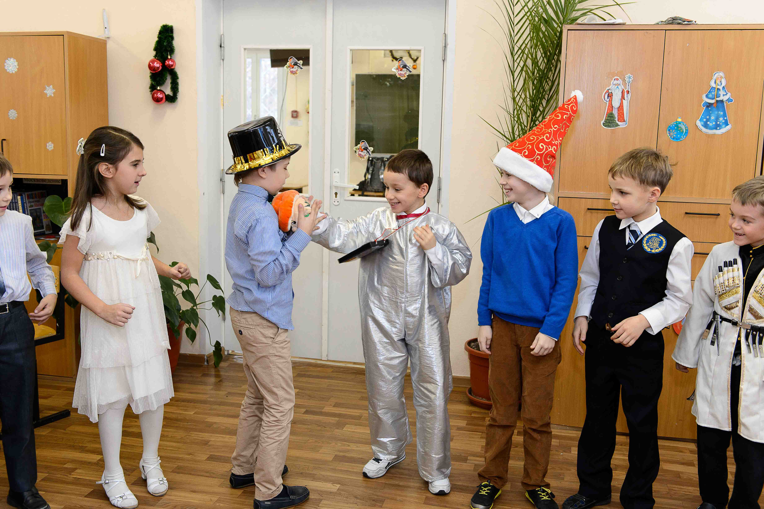 Викторина на Новый год в школе. Выпускной школьный альбом в Москве / Школьный фотограф Юлия Михайленко