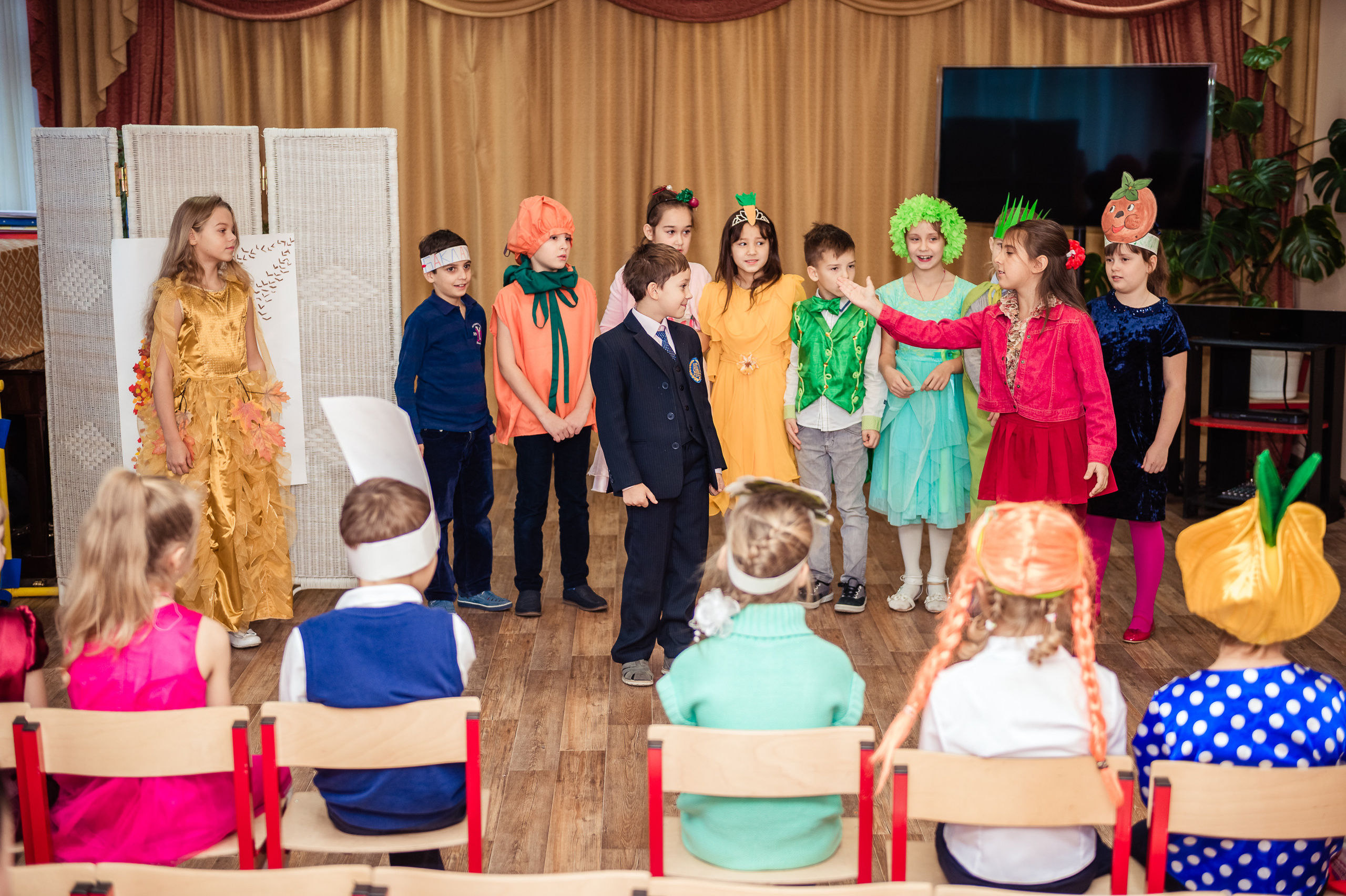 Праздник осени. Выпускной школьный альбом в Москве / Школьный фотограф Юлия Михайленко