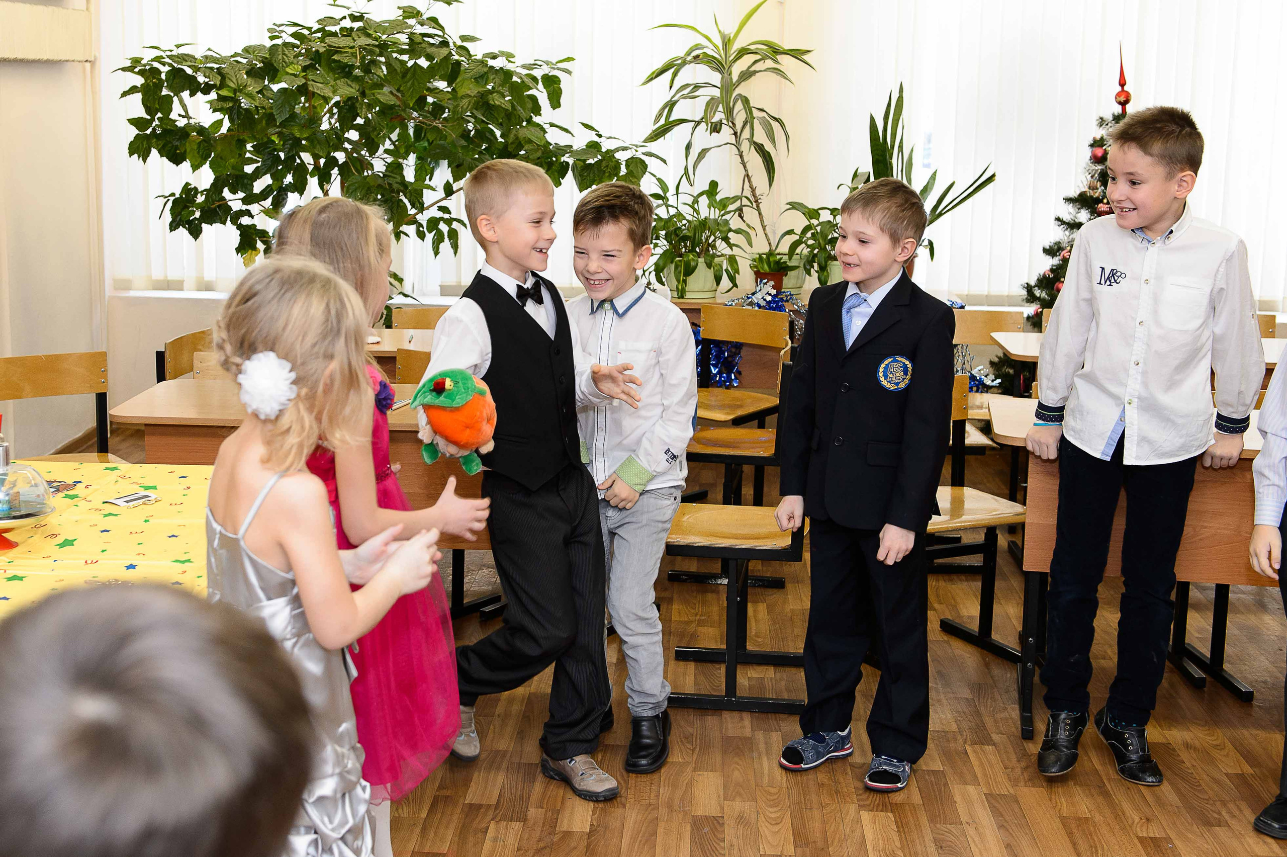 Викторина на Новый год в школе. Выпускной школьный альбом в Москве / Школьный фотограф Юлия Михайленко