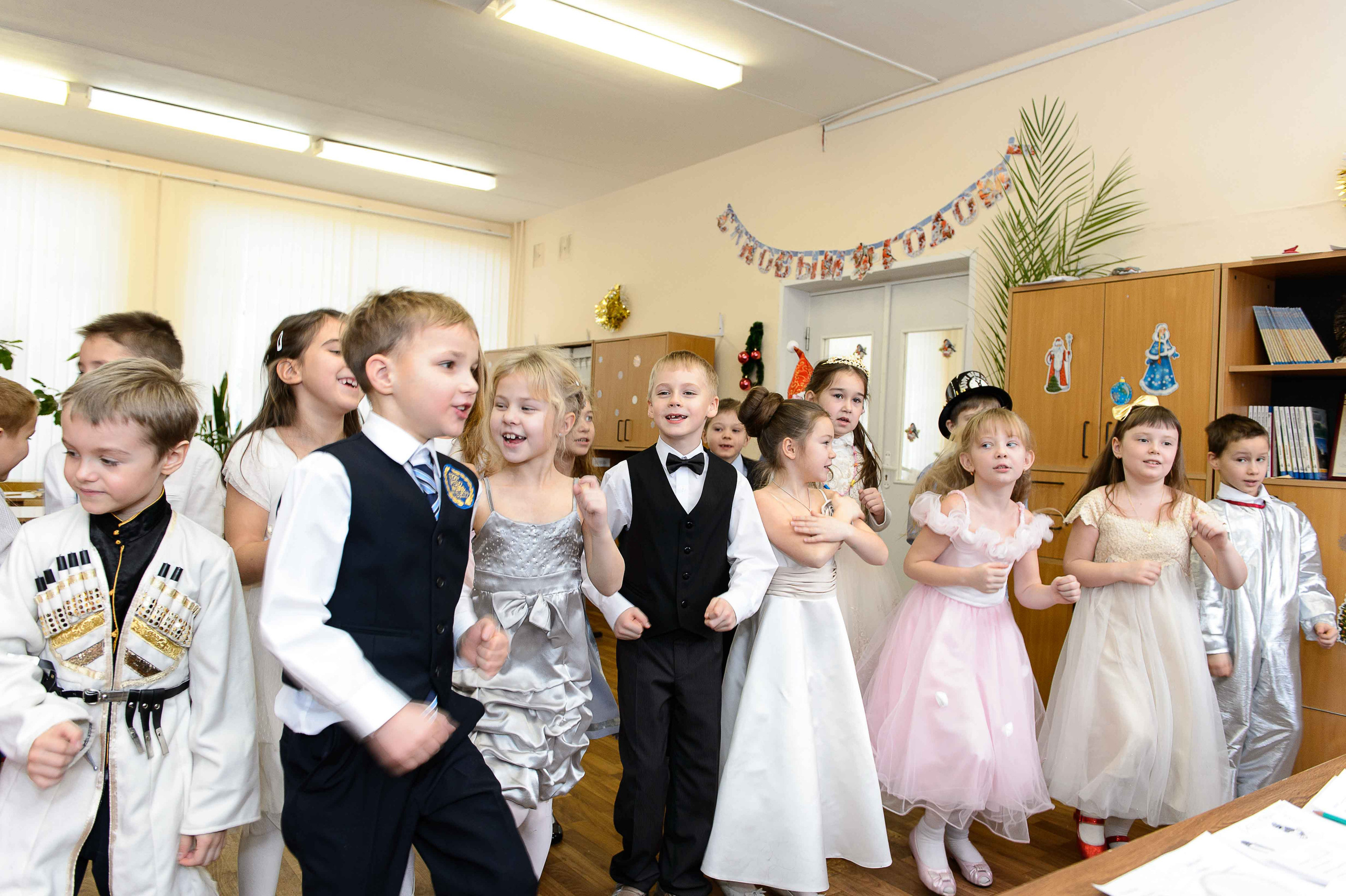 Викторина на Новый год в школе. Выпускной школьный альбом в Москве / Школьный фотограф Юлия Михайленко