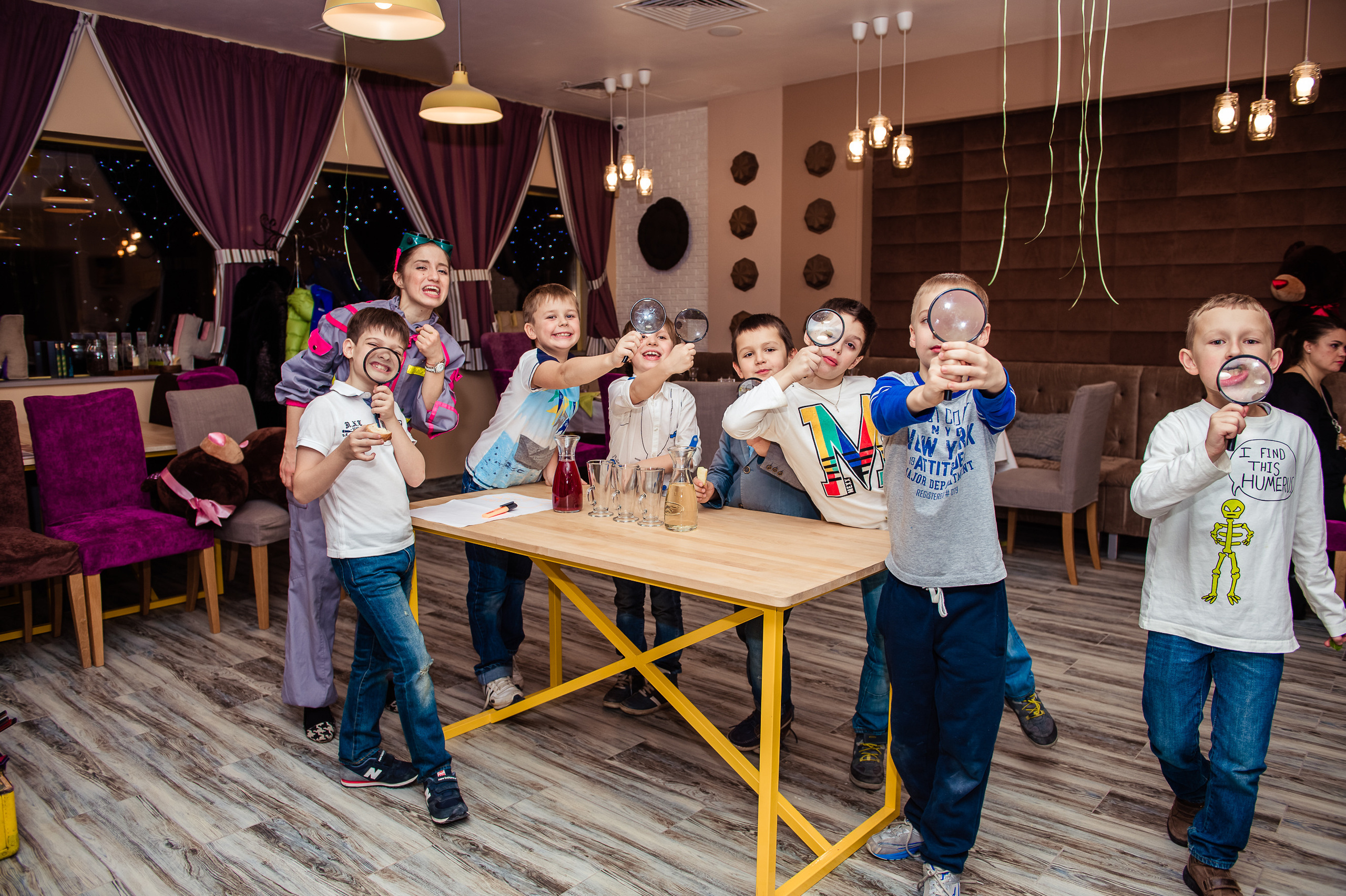 Веселый день рождения. Выпускной школьный альбом в Москве / Школьный фотограф Юлия Михайленко