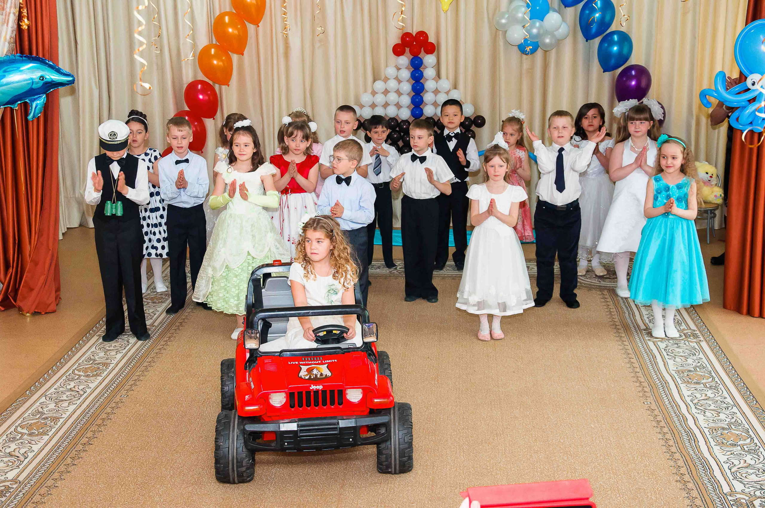 Выпускной в детском саду. Выпускной школьный альбом в Москве / Школьный фотограф Юлия Михайленко