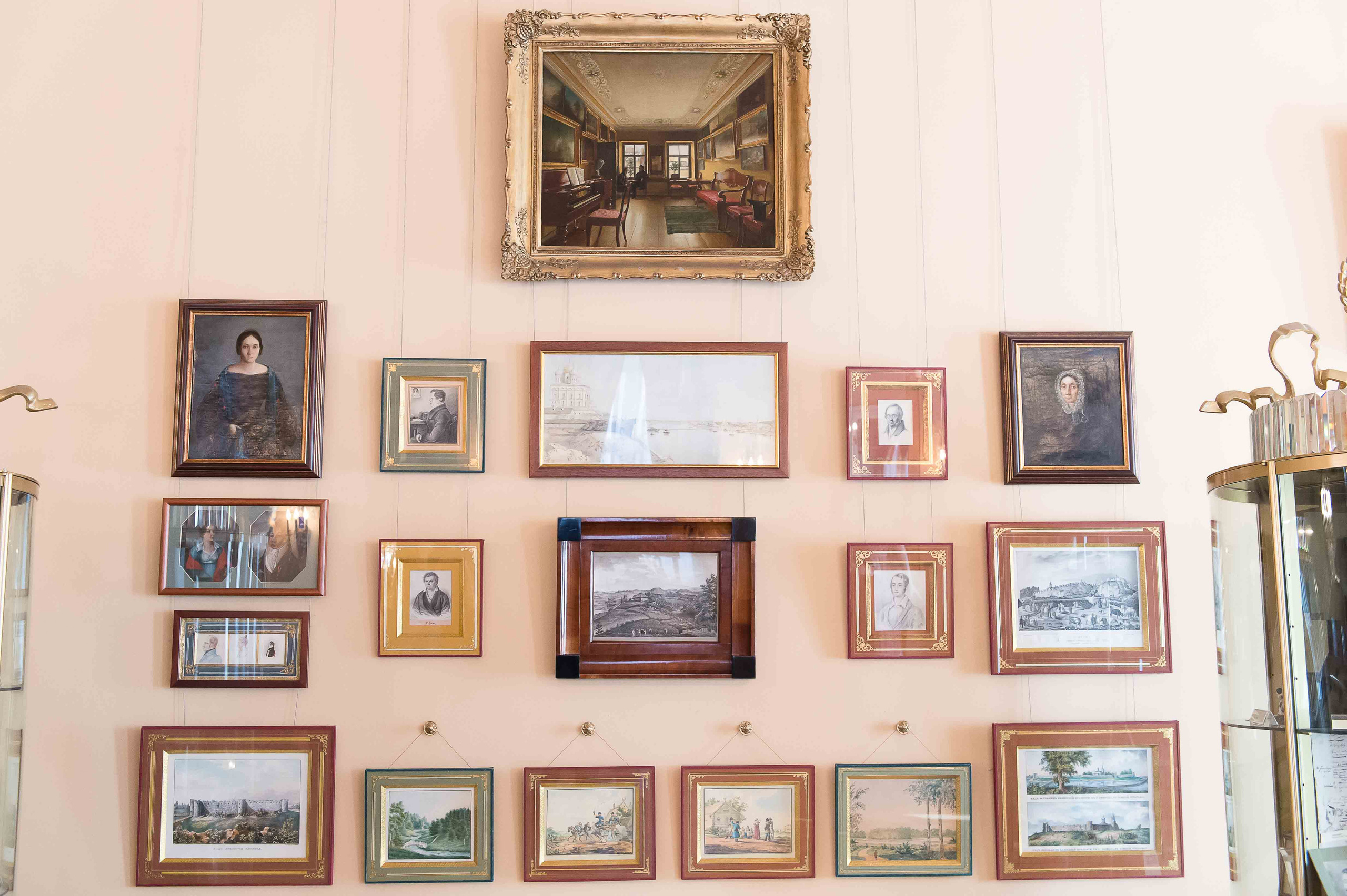 Экскурсия в Пушкинский музей. Выпускной школьный альбом в Москве / Школьный фотограф Юлия Михайленко