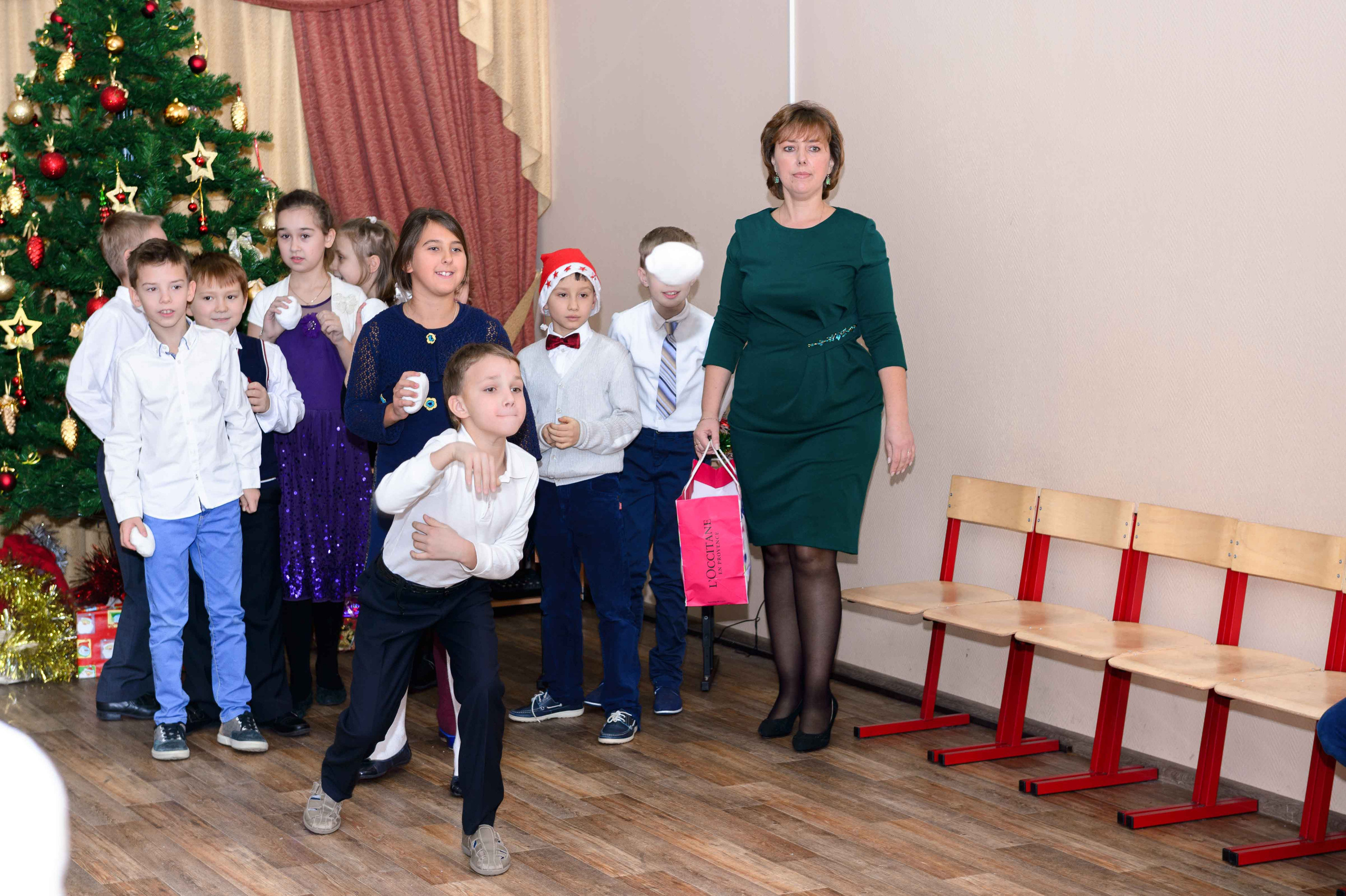 Праздник на новый год. Выпускной школьный альбом в Москве / Школьный фотограф Юлия Михайленко