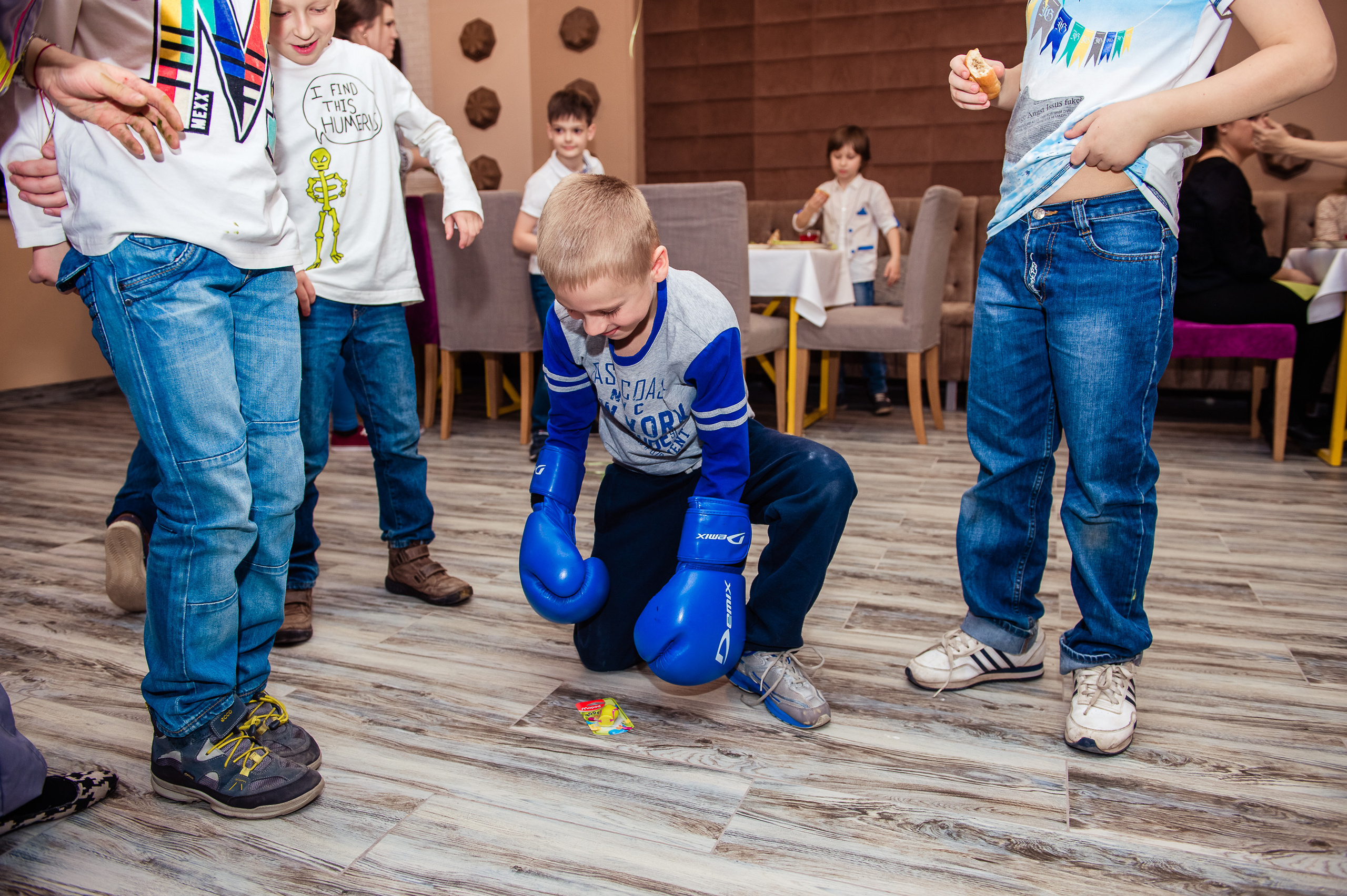 Веселый день рождения. Выпускной школьный альбом в Москве / Школьный фотограф Юлия Михайленко