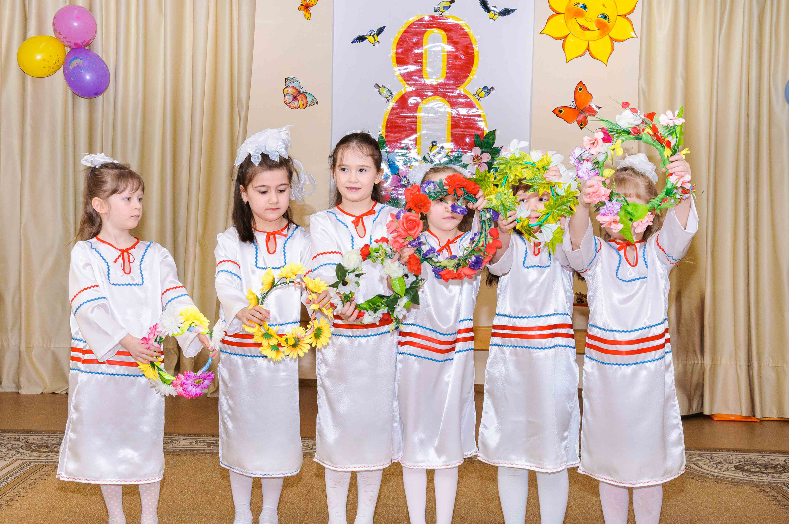 Утренник на 8 марта. Выпускной школьный альбом в Москве / Школьный фотограф Юлия Михайленко