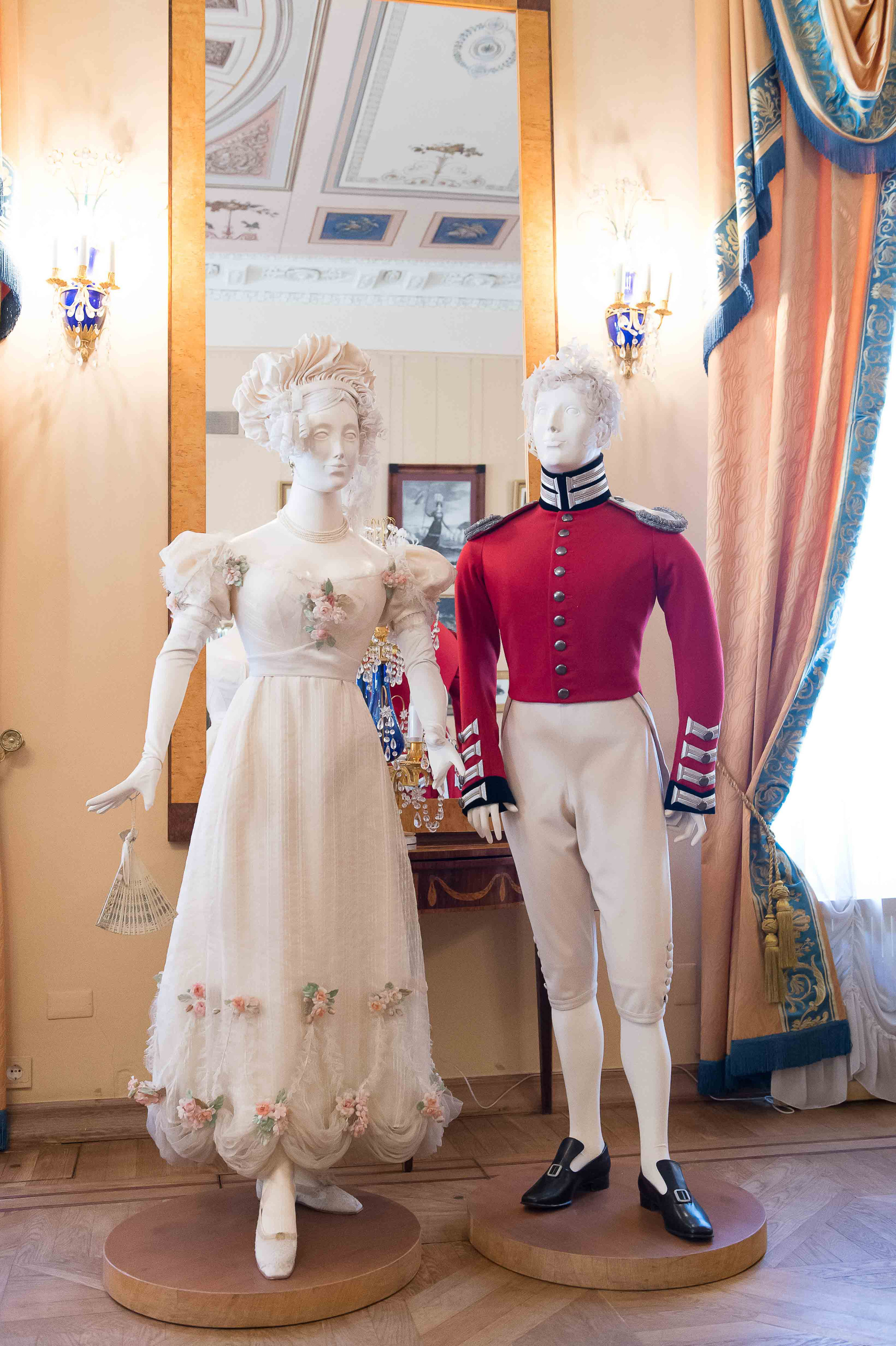 Экскурсия в Пушкинский музей. Выпускной школьный альбом в Москве / Школьный фотограф Юлия Михайленко