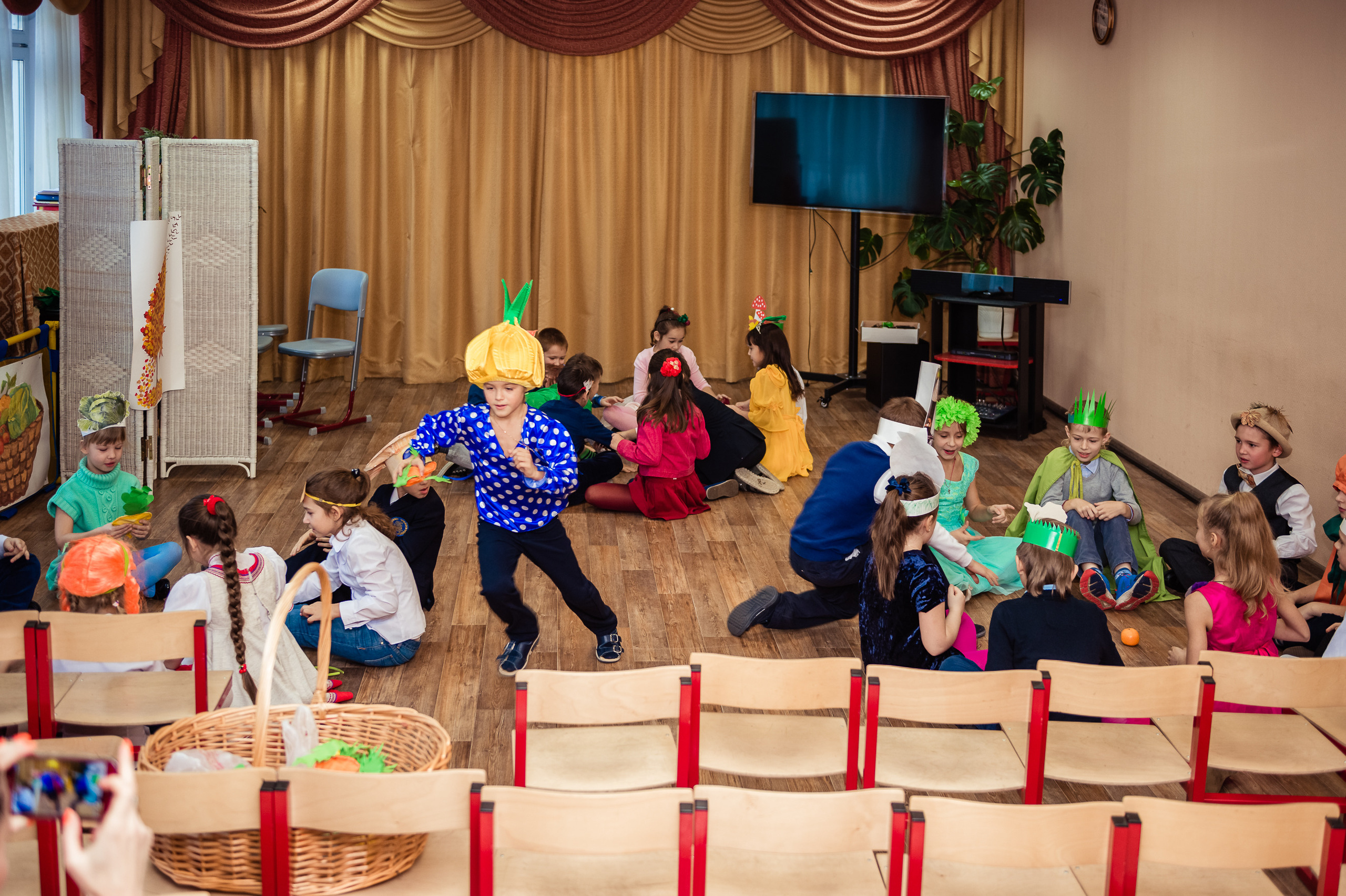 Праздник осени. Выпускной школьный альбом в Москве / Школьный фотограф Юлия Михайленко