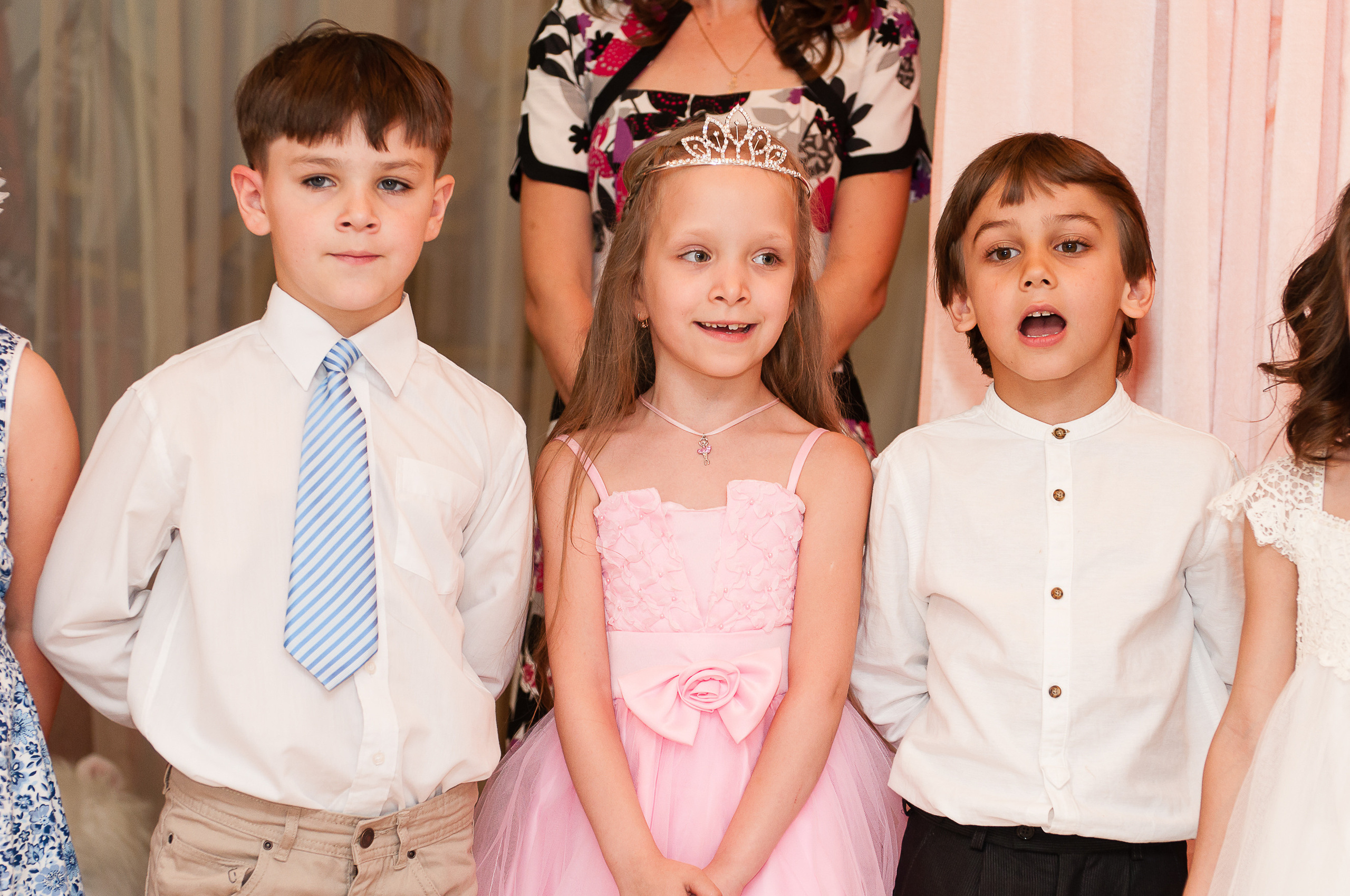 Праздничный выпускной. Выпускной школьный альбом в Москве / Школьный фотограф Юлия Михайленко