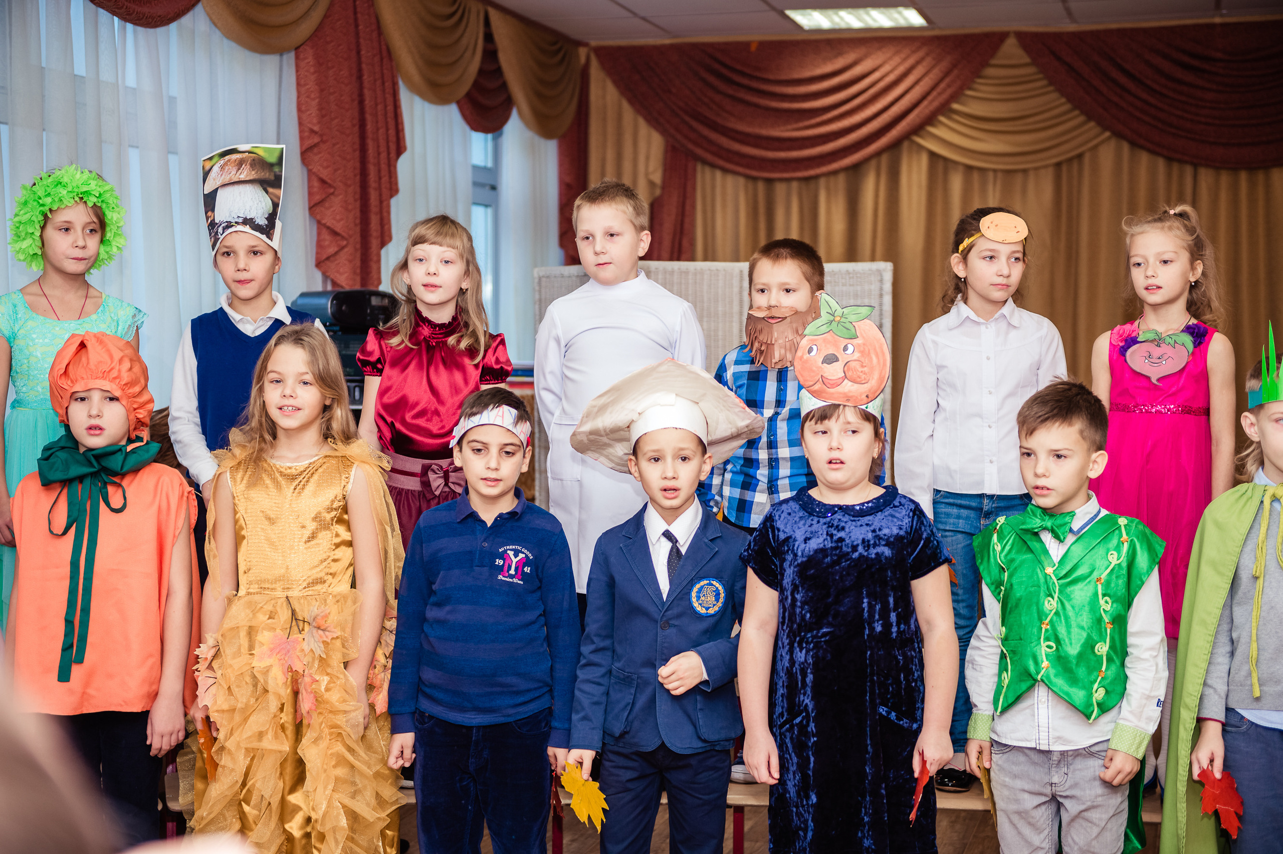 Праздник осени. Выпускной школьный альбом в Москве / Школьный фотограф Юлия Михайленко