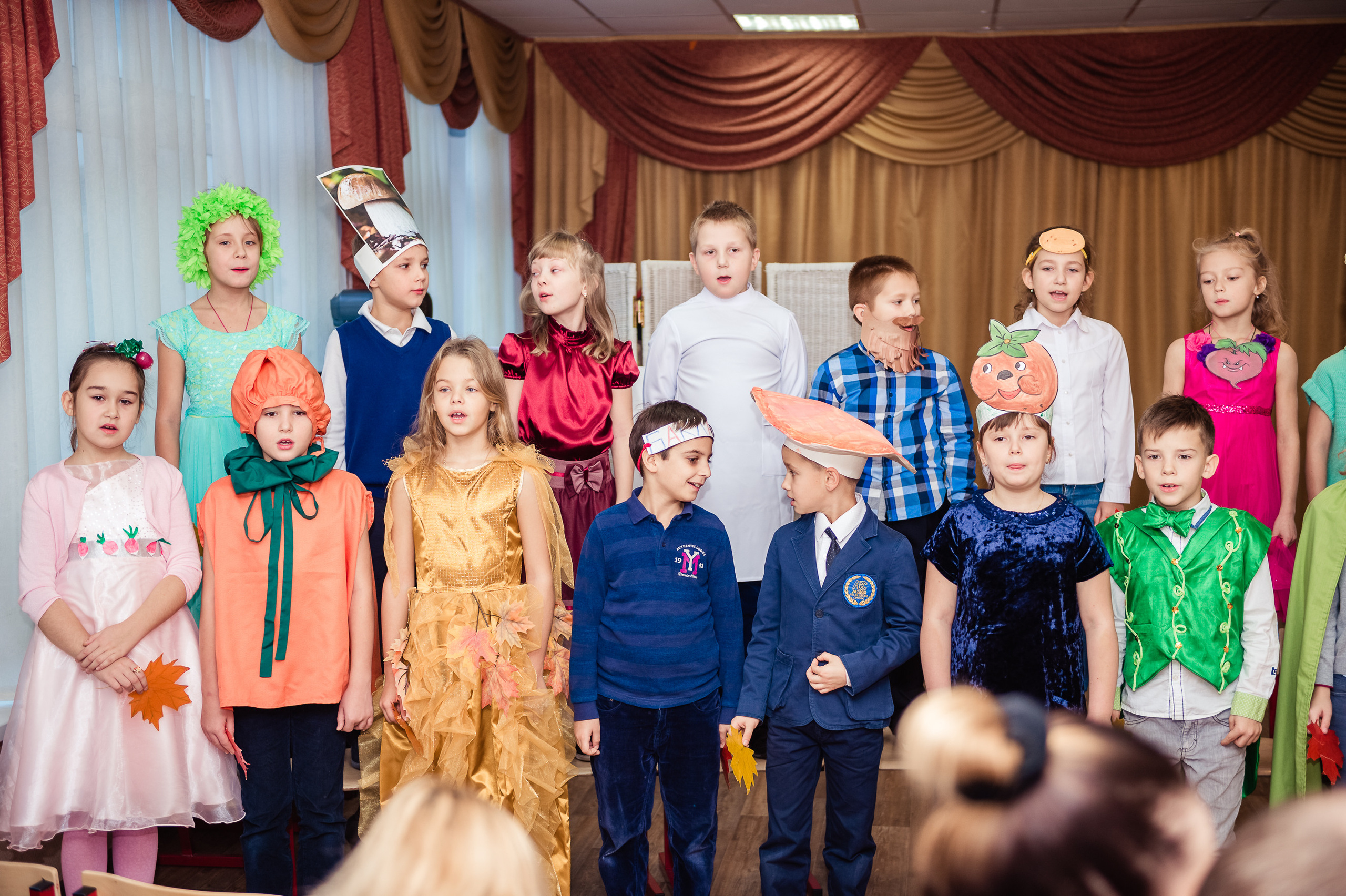 Праздник осени. Выпускной школьный альбом в Москве / Школьный фотограф Юлия Михайленко