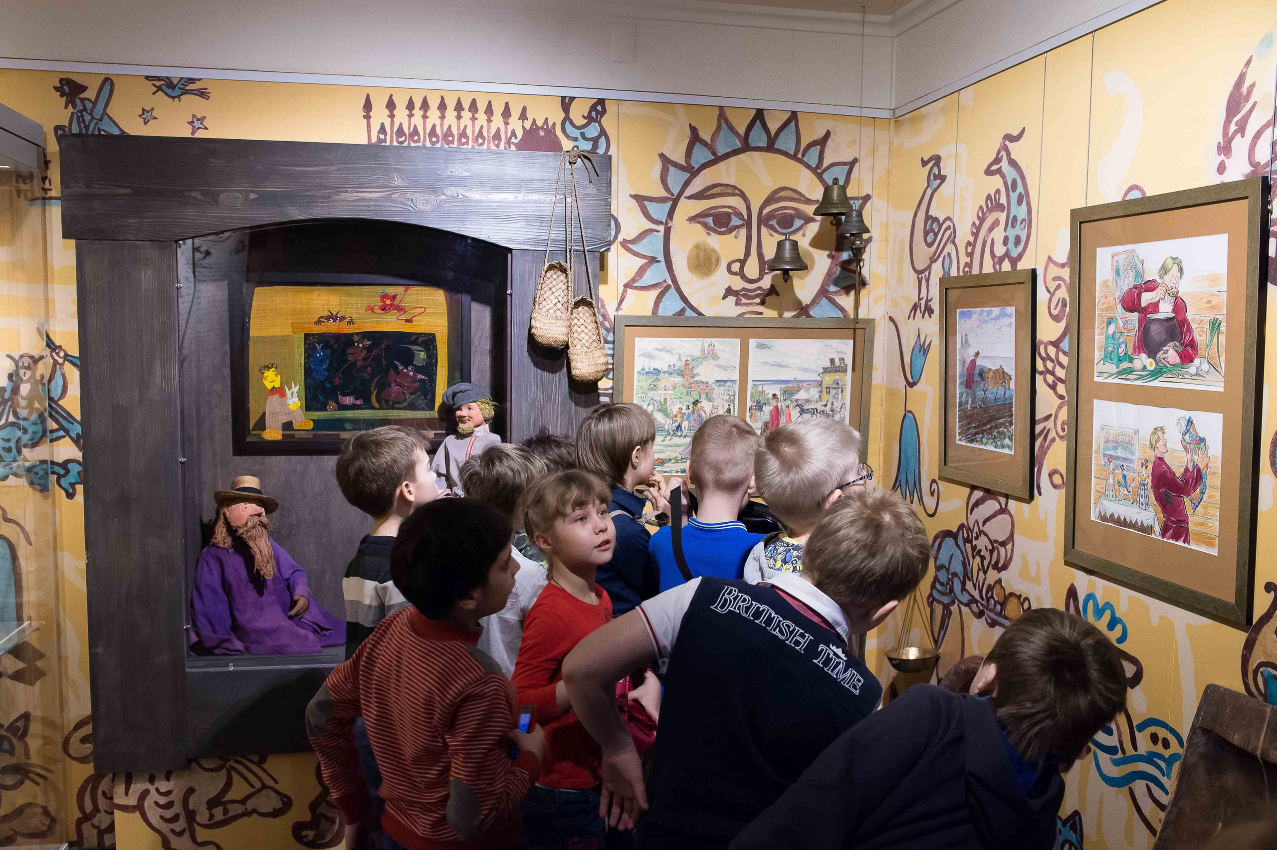 Экскурсия в Пушкинский музей. Выпускной школьный альбом в Москве / Школьный фотограф Юлия Михайленко