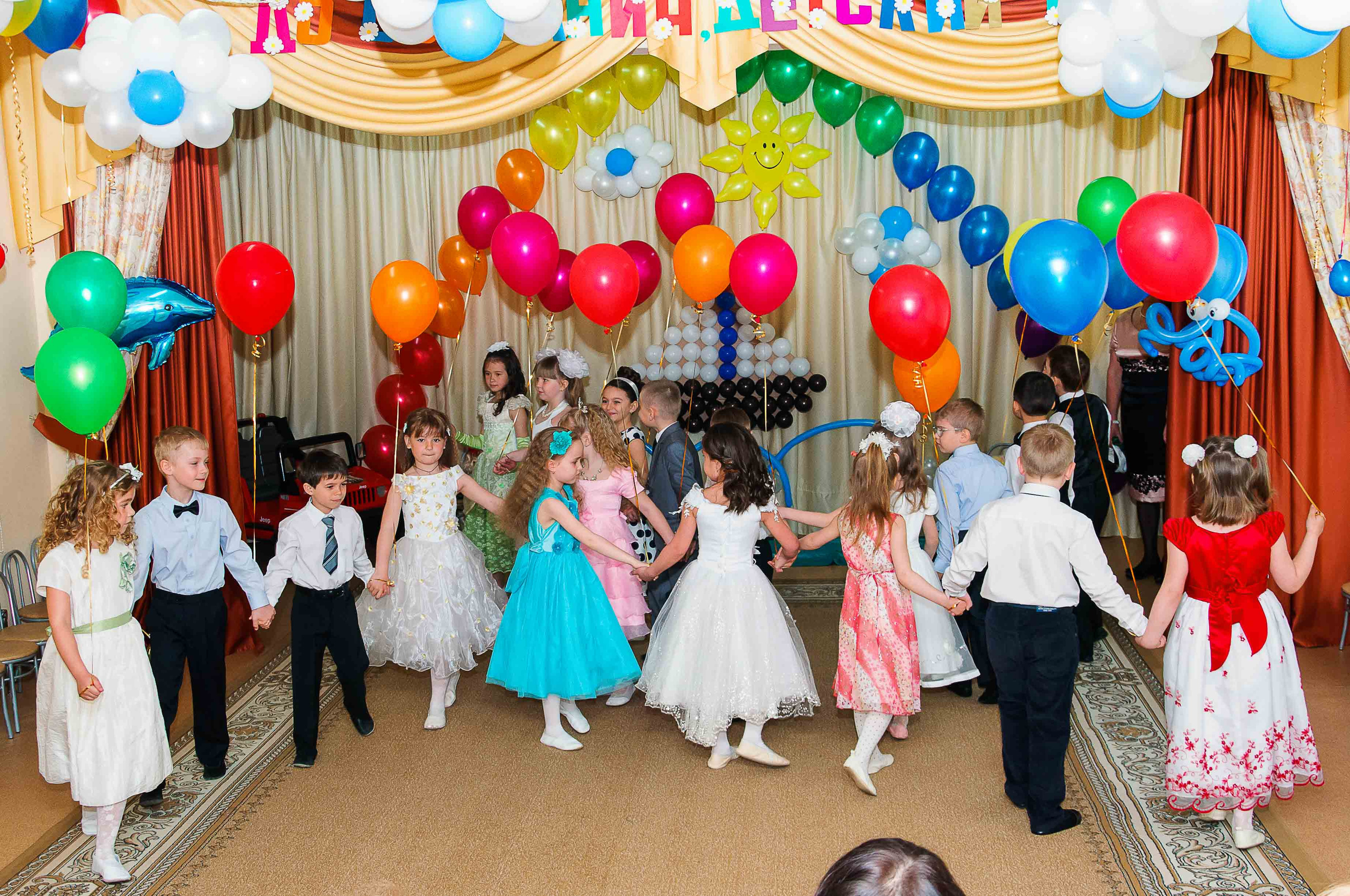 Выпускной в детском саду. Выпускной школьный альбом в Москве / Школьный фотограф Юлия Михайленко