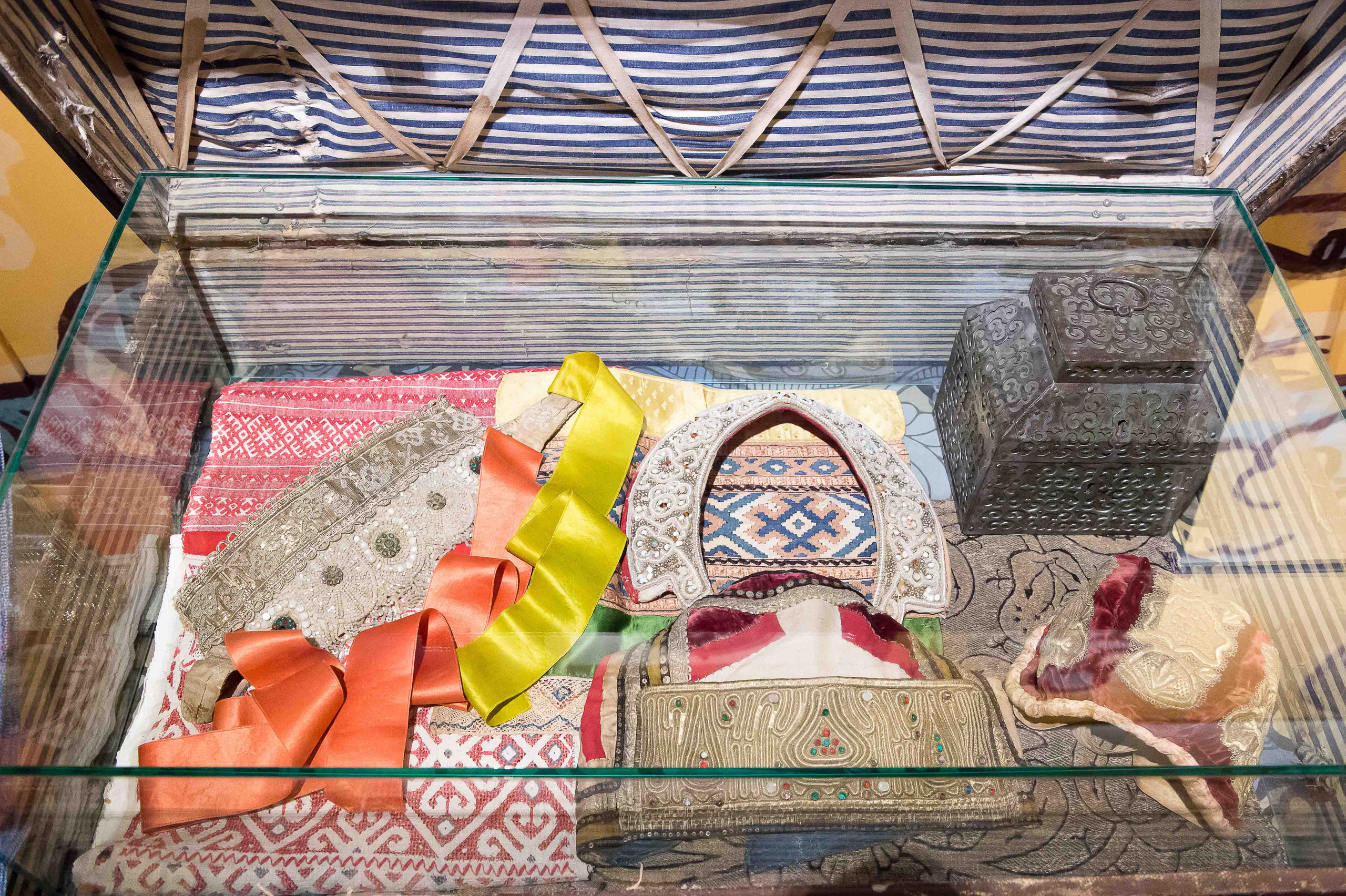 Экскурсия в Пушкинский музей. Выпускной школьный альбом в Москве / Школьный фотограф Юлия Михайленко