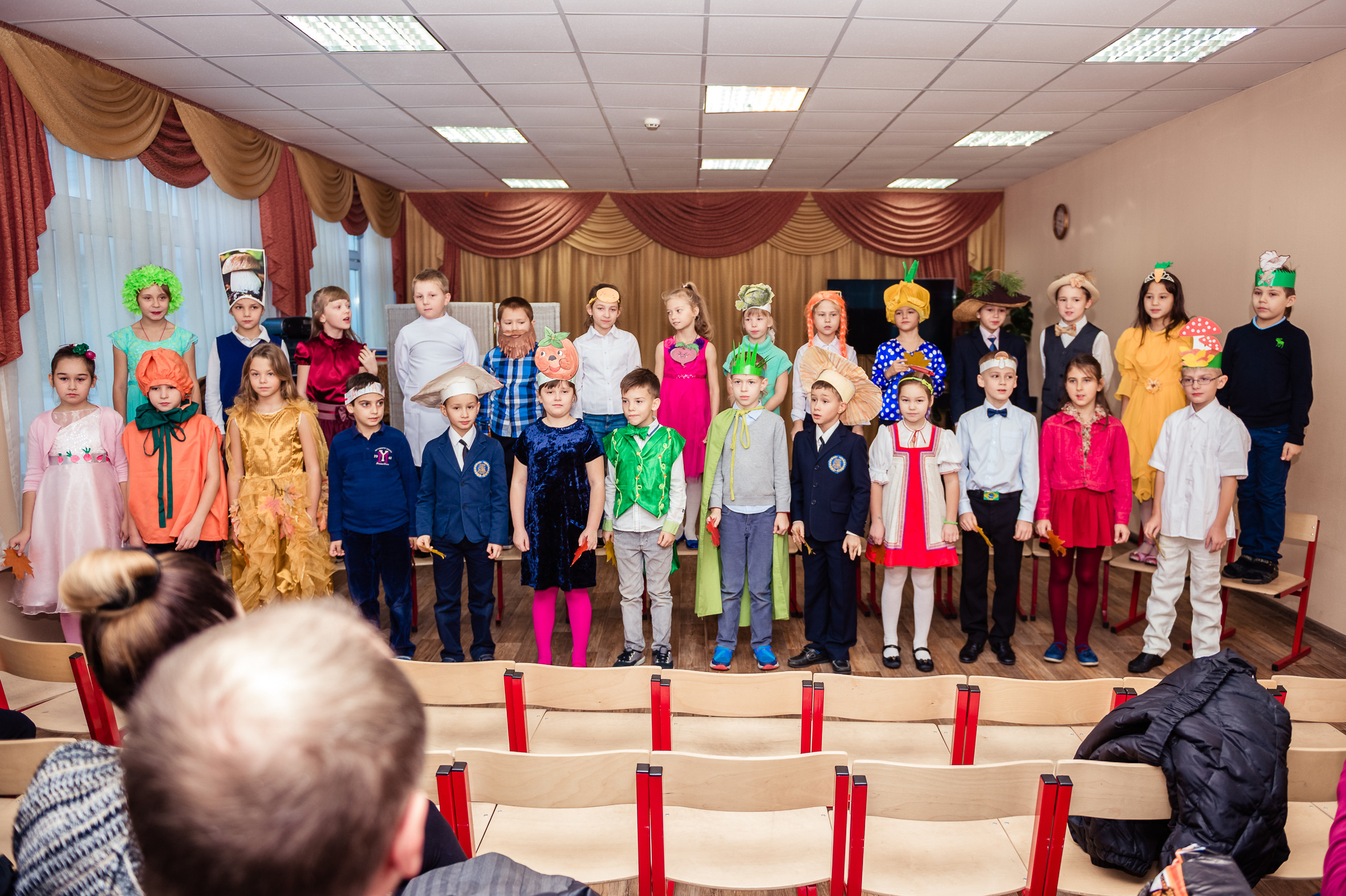 Праздник осени. Выпускной школьный альбом в Москве / Школьный фотограф Юлия Михайленко