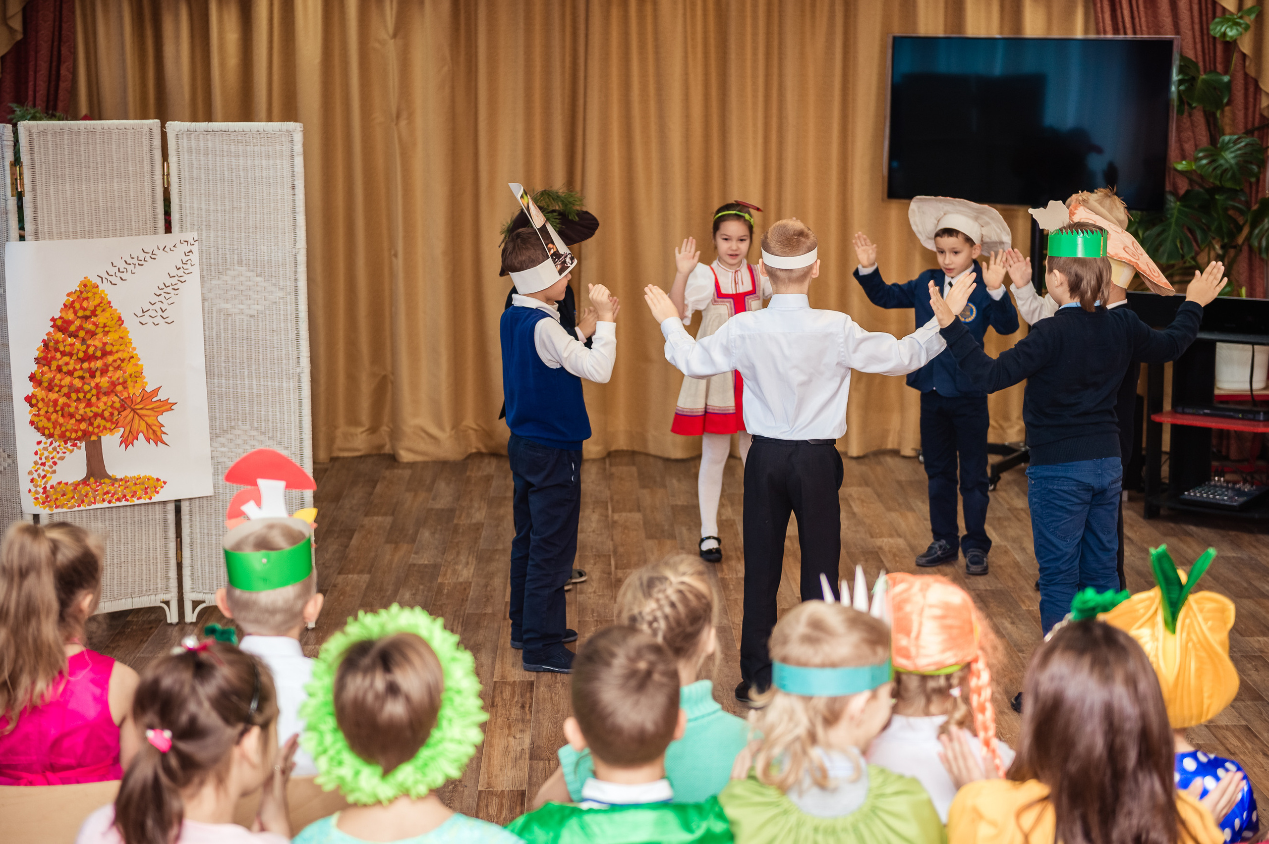 Праздник осени. Выпускной школьный альбом в Москве / Школьный фотограф Юлия Михайленко