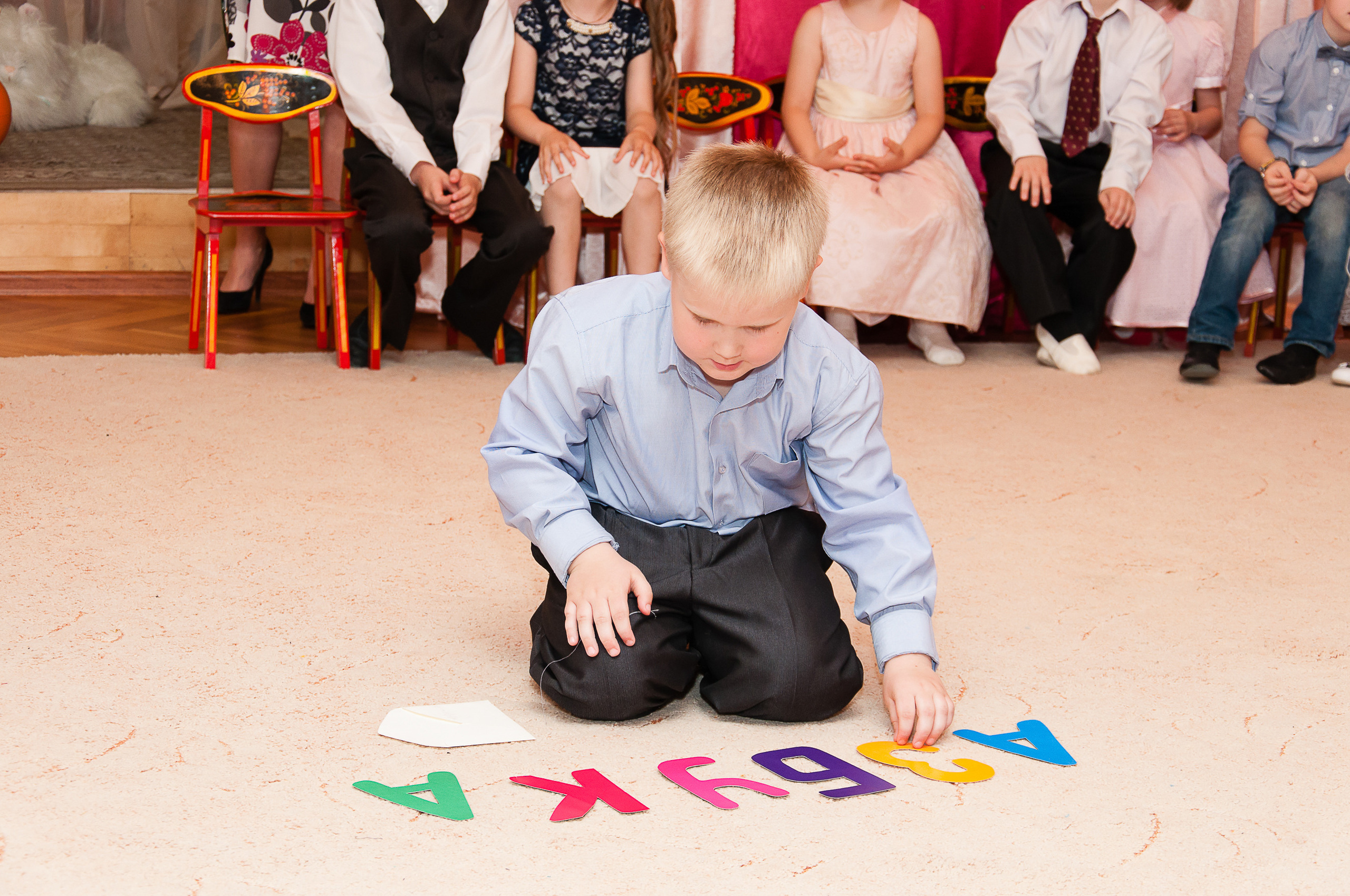 Праздничный выпускной. Выпускной школьный альбом в Москве / Школьный фотограф Юлия Михайленко