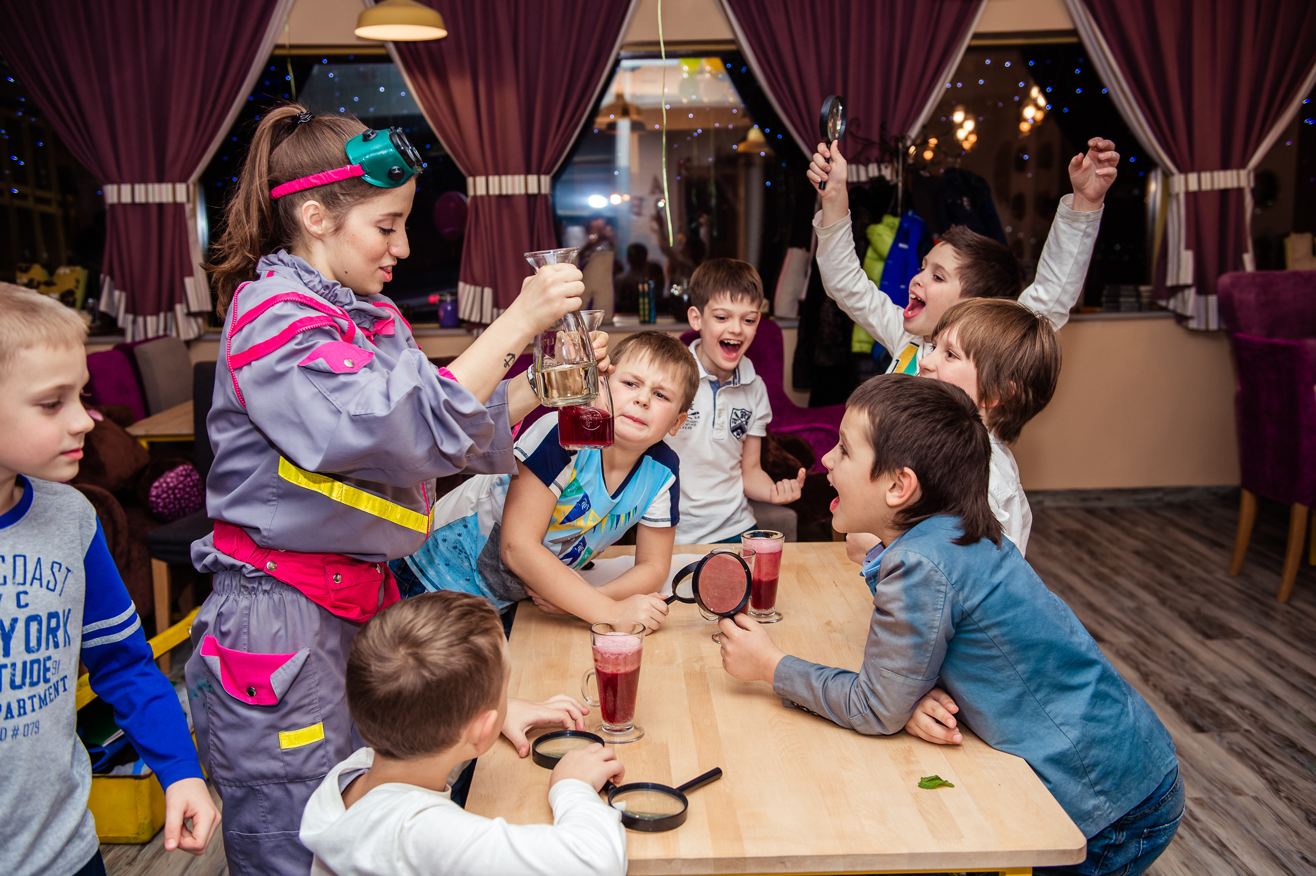 Веселый день рождения. Выпускной школьный альбом в Москве / Школьный фотограф Юлия Михайленко