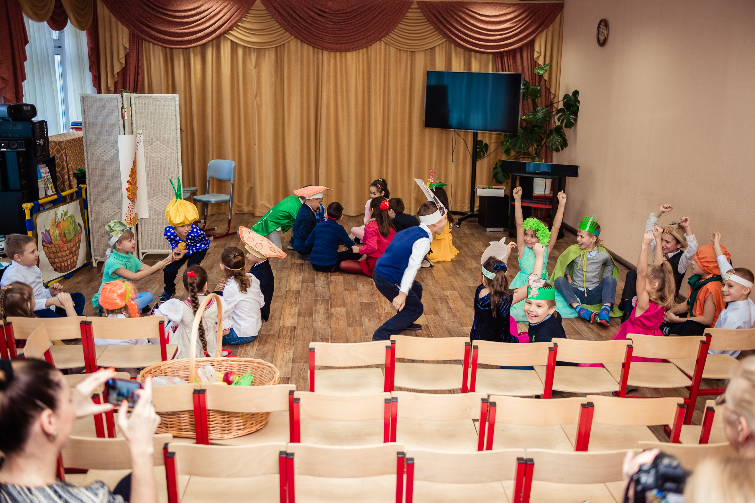 Праздник осени. Выпускной школьный альбом в Москве / Школьный фотограф Юлия Михайленко