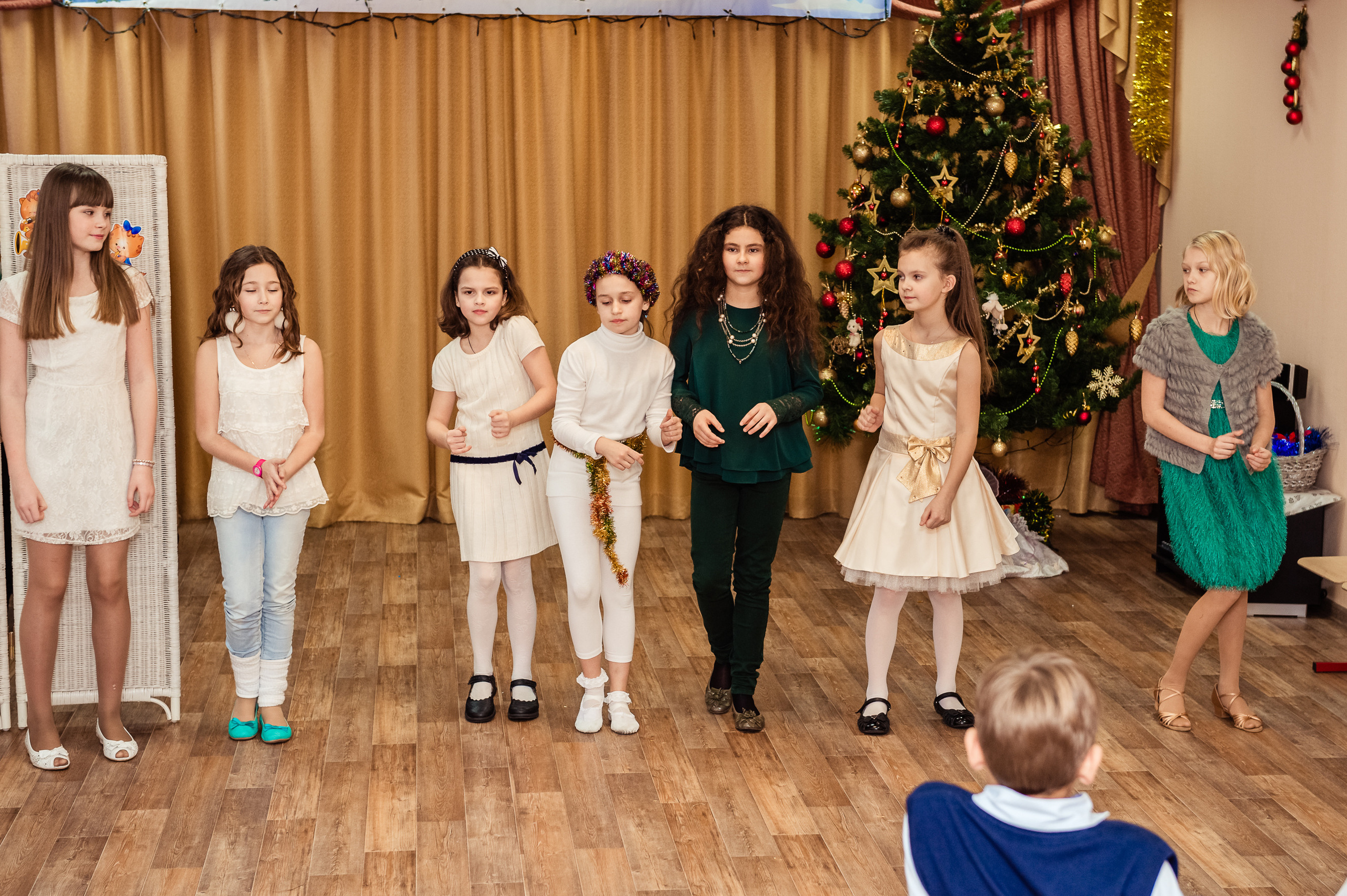 Ярмарка талантов. Праздник на Новый год. Выпускной школьный альбом в Москве / Школьный фотограф Юлия Михайленко