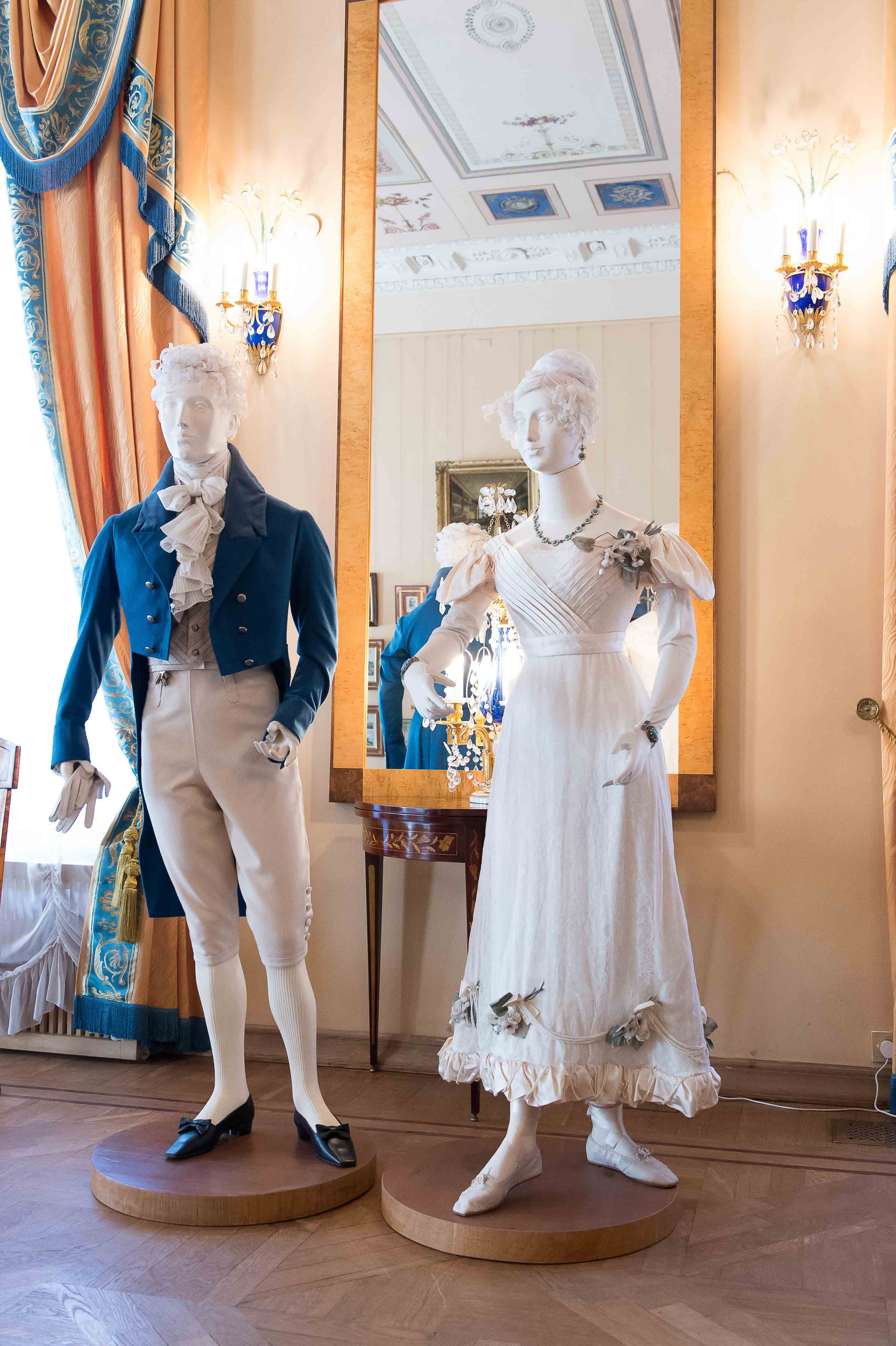 Экскурсия в Пушкинский музей. Выпускной школьный альбом в Москве / Школьный фотограф Юлия Михайленко