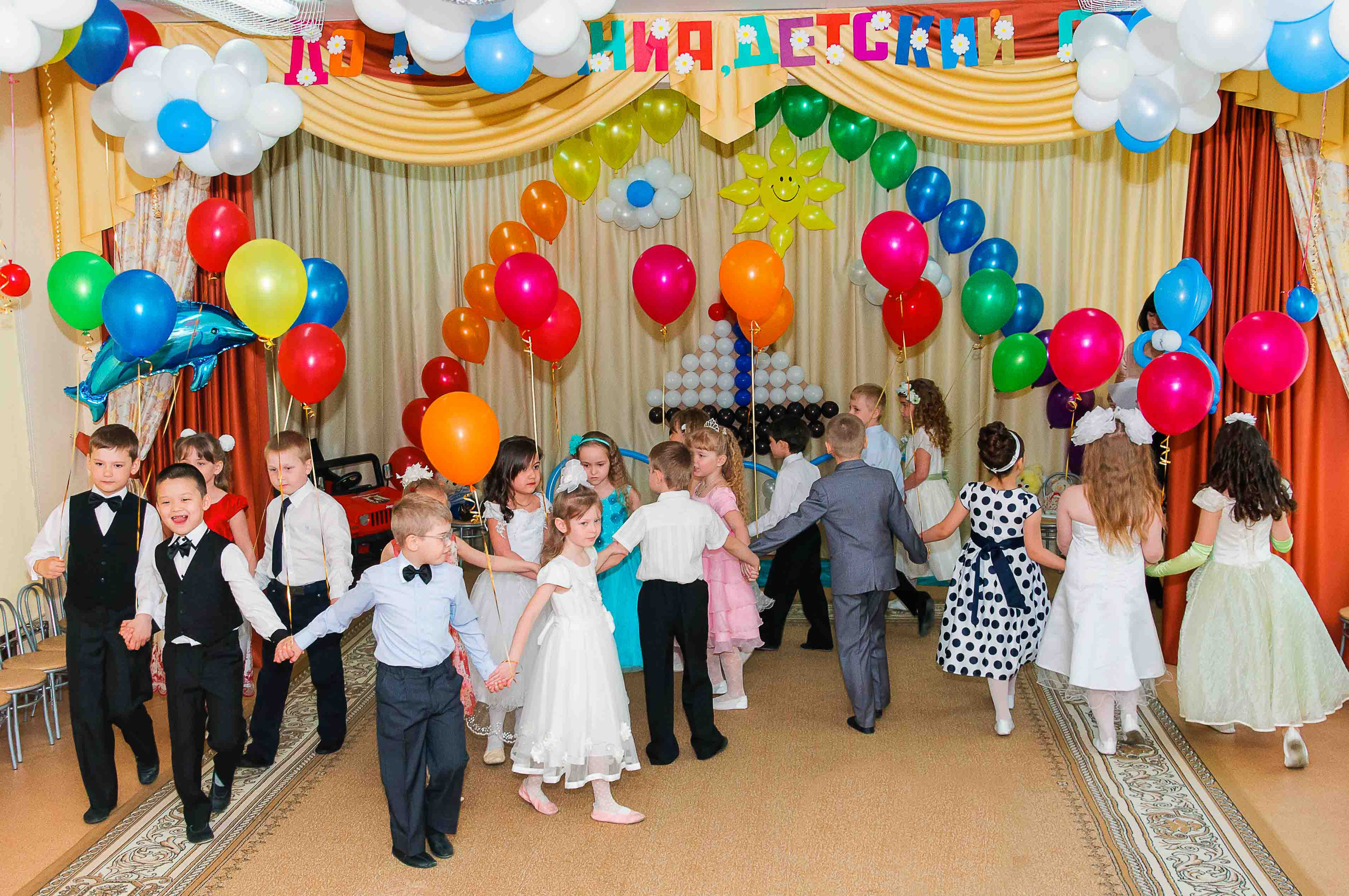 Выпускной в детском саду. Выпускной школьный альбом в Москве / Школьный фотограф Юлия Михайленко