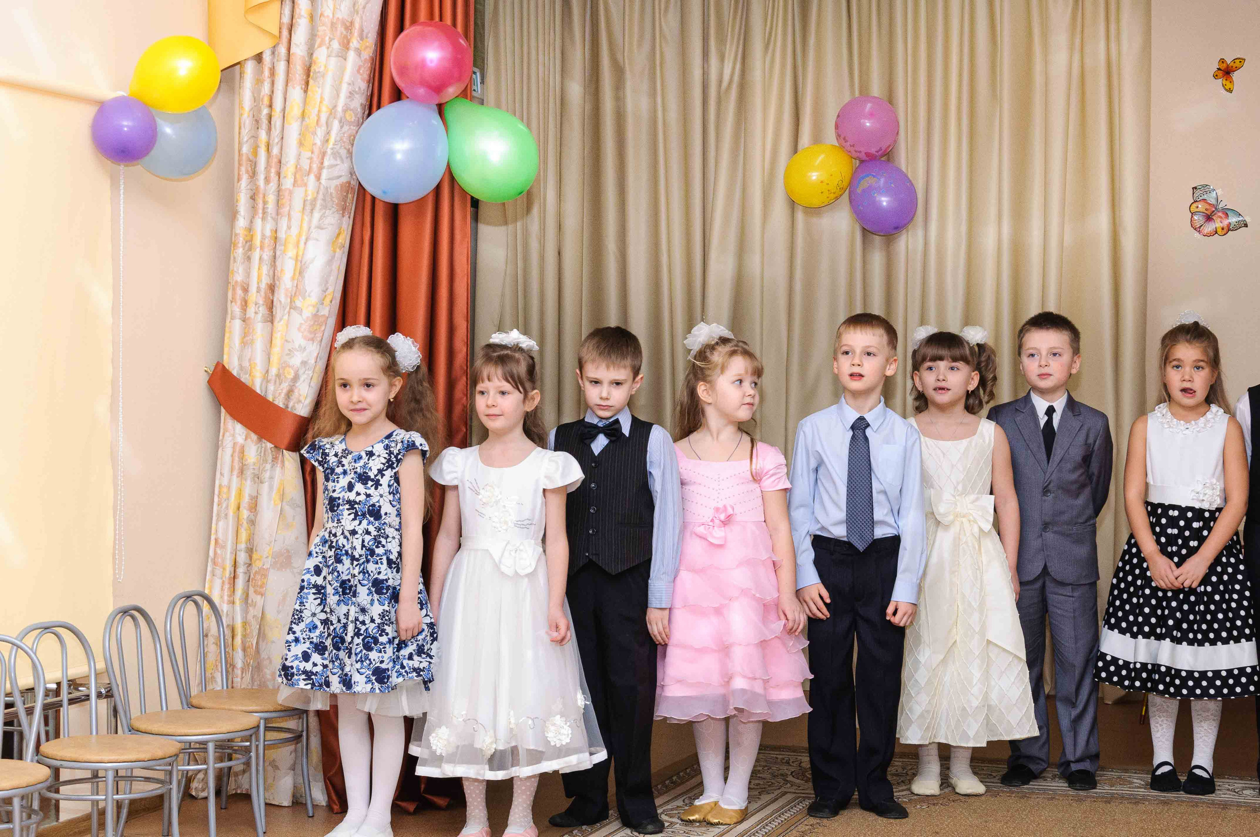 Утренник на 8 марта. Выпускной школьный альбом в Москве / Школьный фотограф Юлия Михайленко