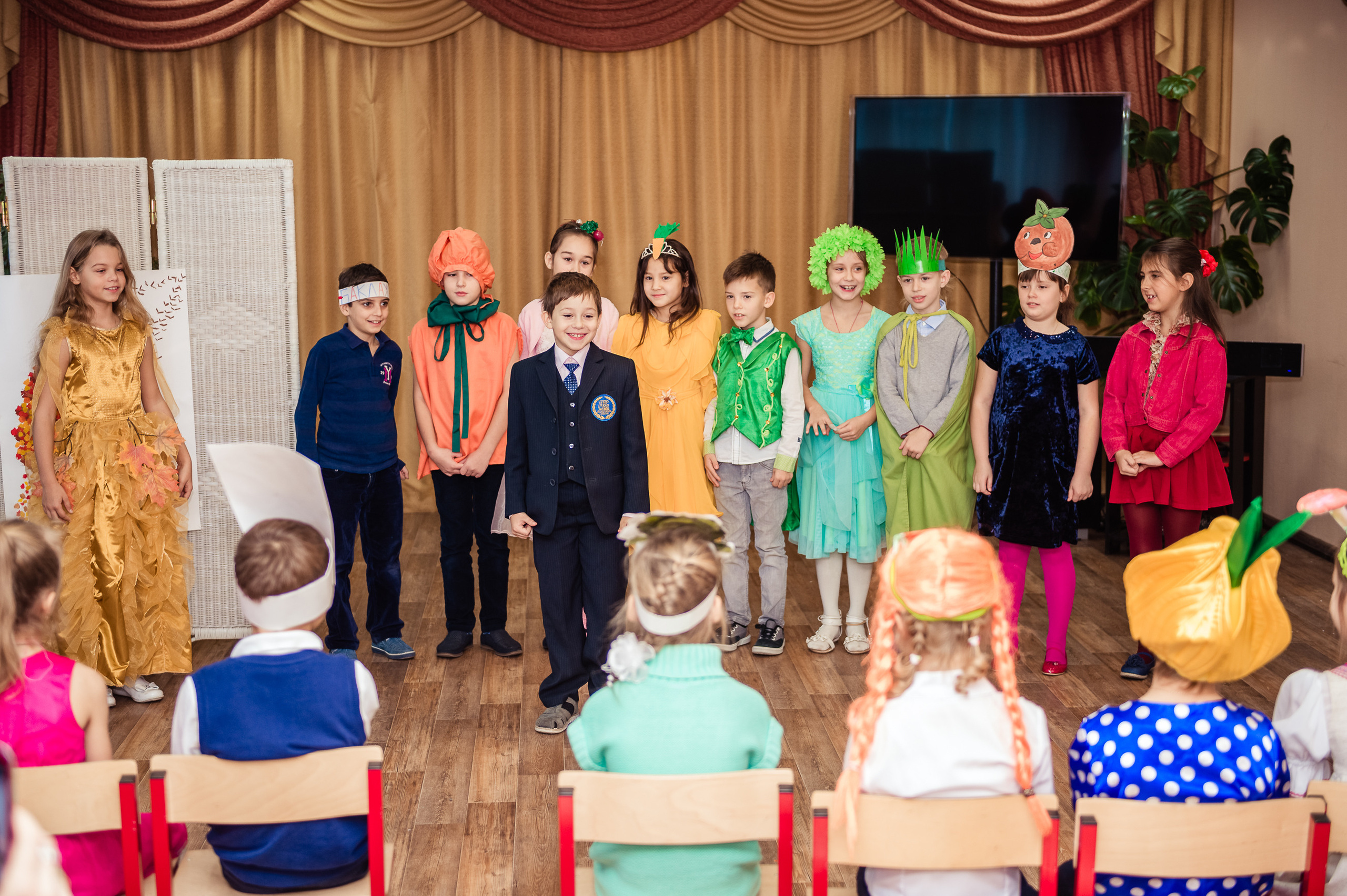 Праздник осени. Выпускной школьный альбом в Москве / Школьный фотограф Юлия Михайленко