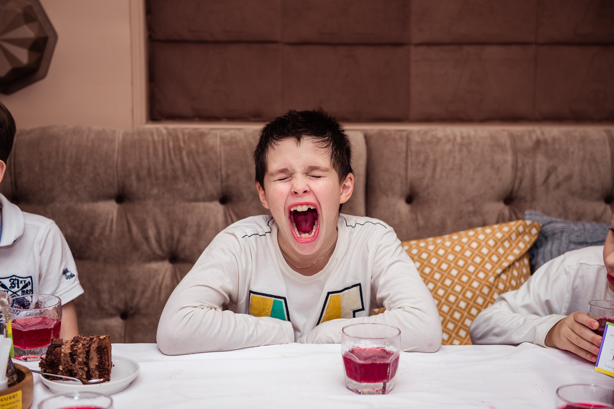 Веселый день рождения. Выпускной школьный альбом в Москве / Школьный фотограф Юлия Михайленко