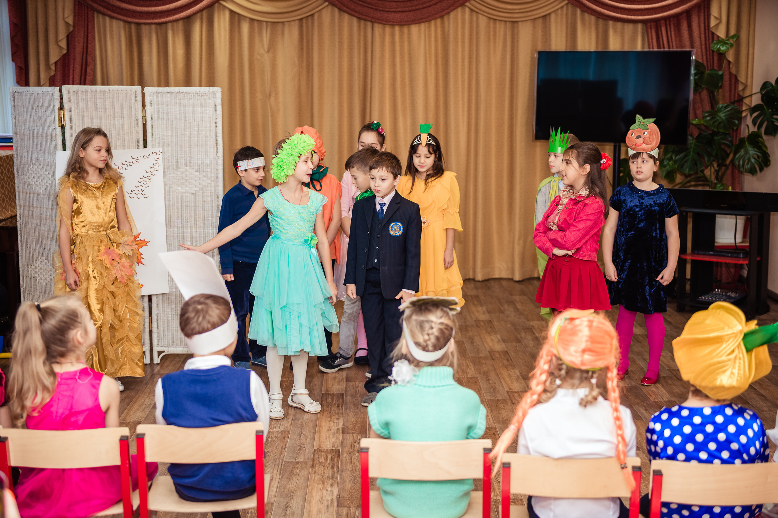 Праздник осени. Выпускной школьный альбом в Москве / Школьный фотограф Юлия Михайленко
