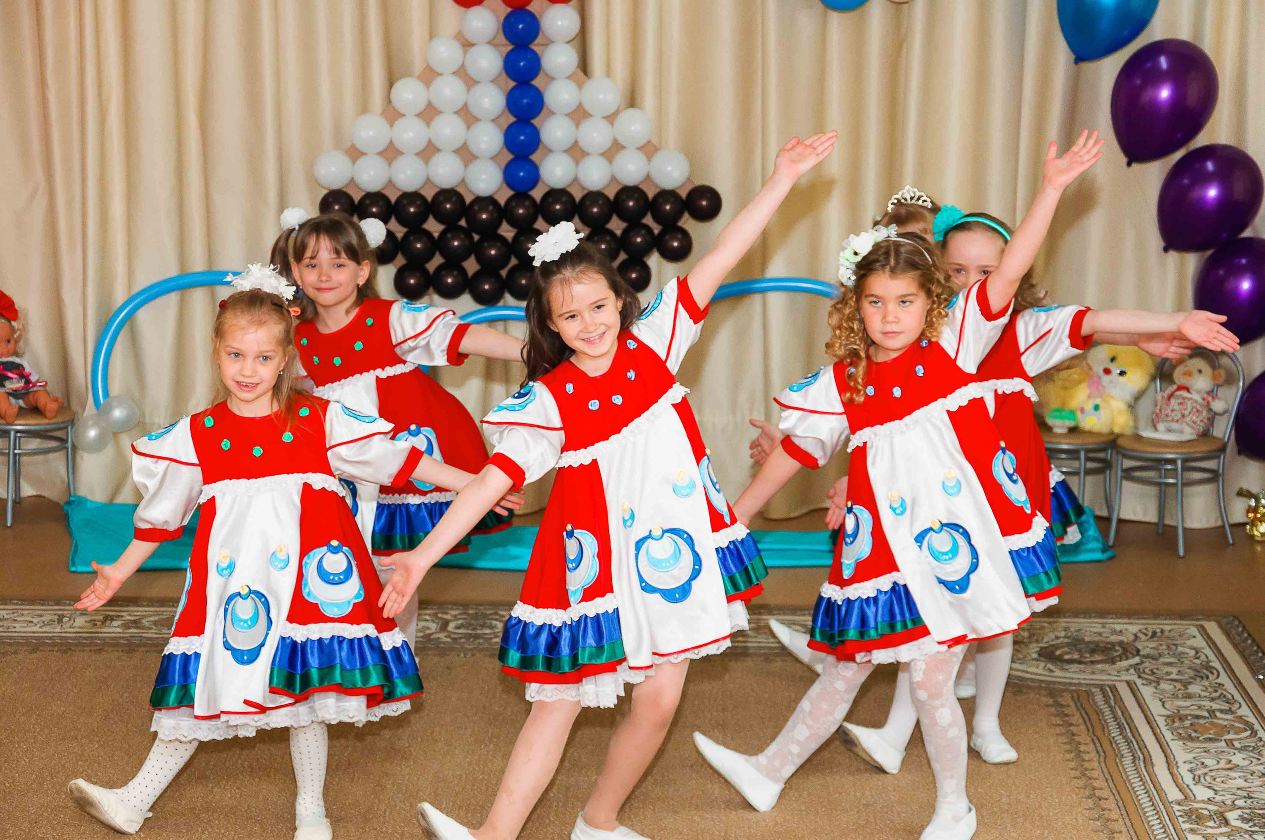 Выпускной в детском саду. Выпускной школьный альбом в Москве / Школьный фотограф Юлия Михайленко