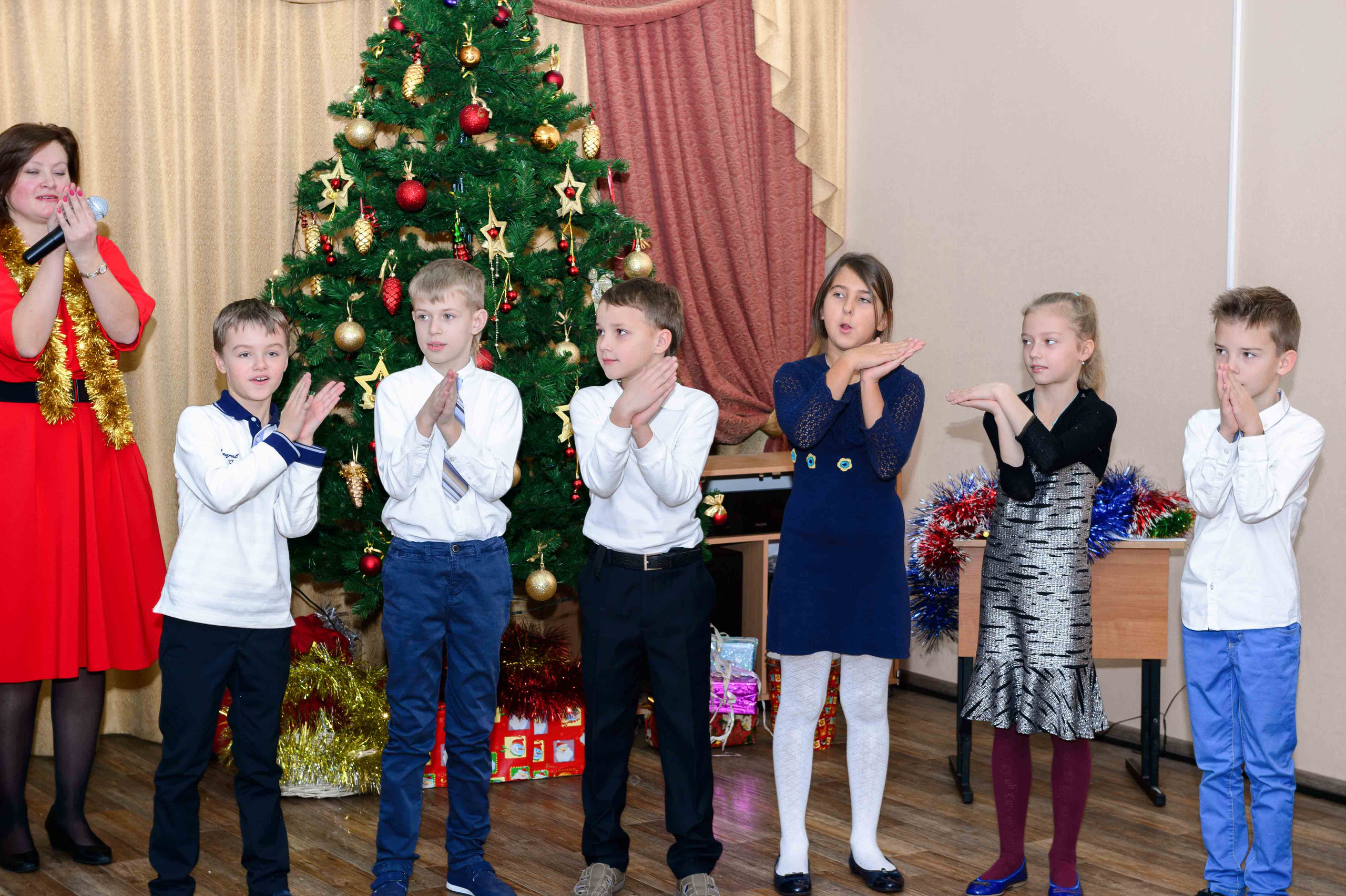 Праздник на новый год. Выпускной школьный альбом в Москве / Школьный фотограф Юлия Михайленко