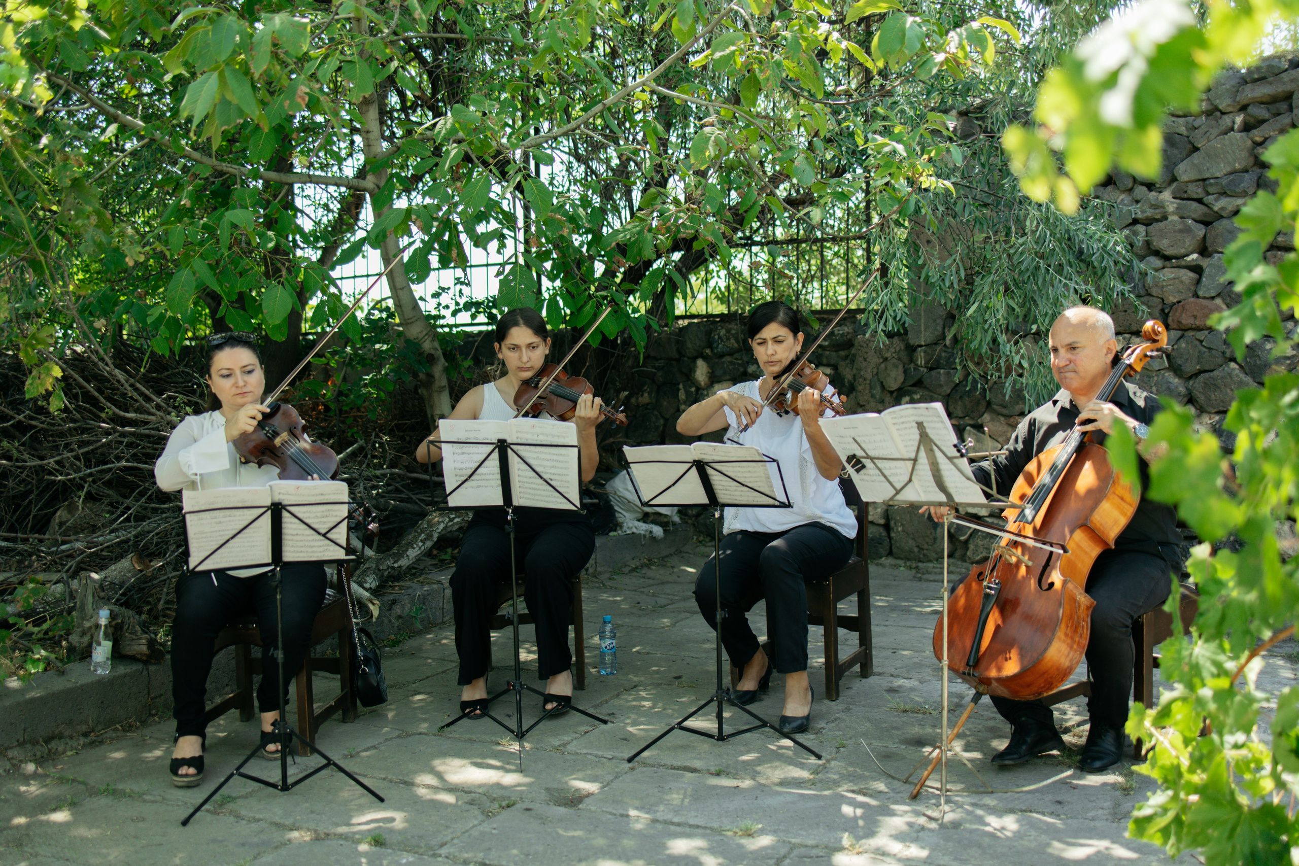 Свадьба Мери и Арама в храме Мухни. Фотограф в Армении Женя Гилевич