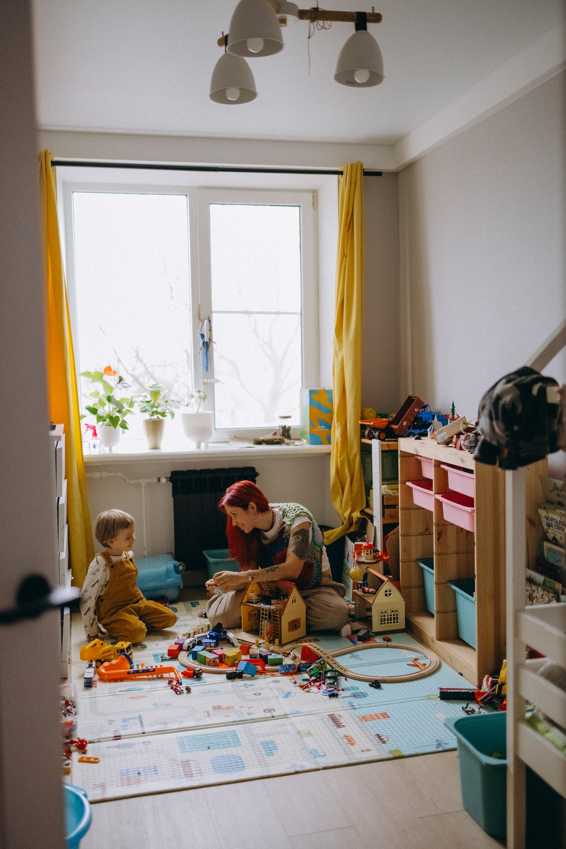 Яна и Лев. Главная