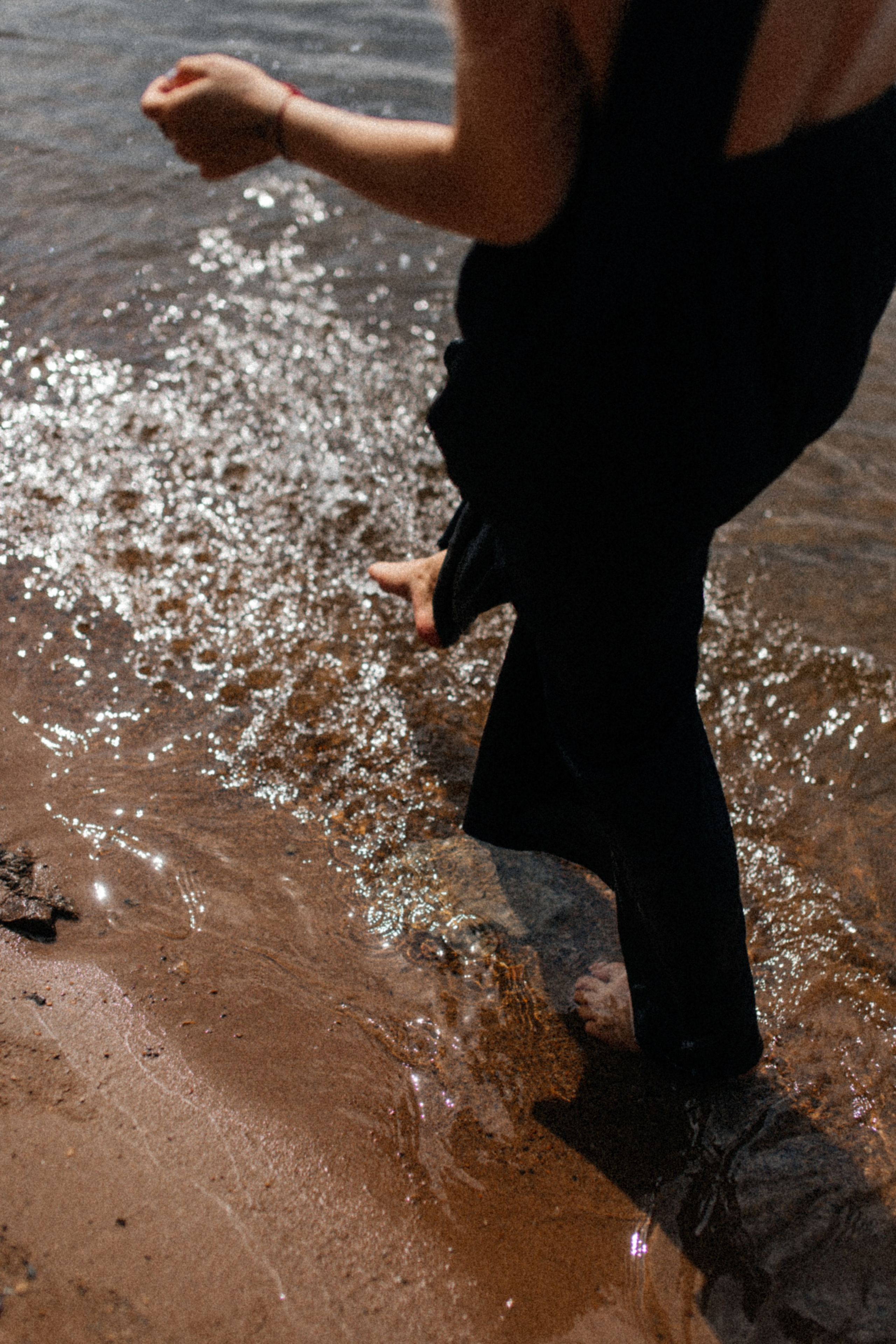 Босиком по скалам. Свадебный и семейный фотограф в Санкт-Петербурге
