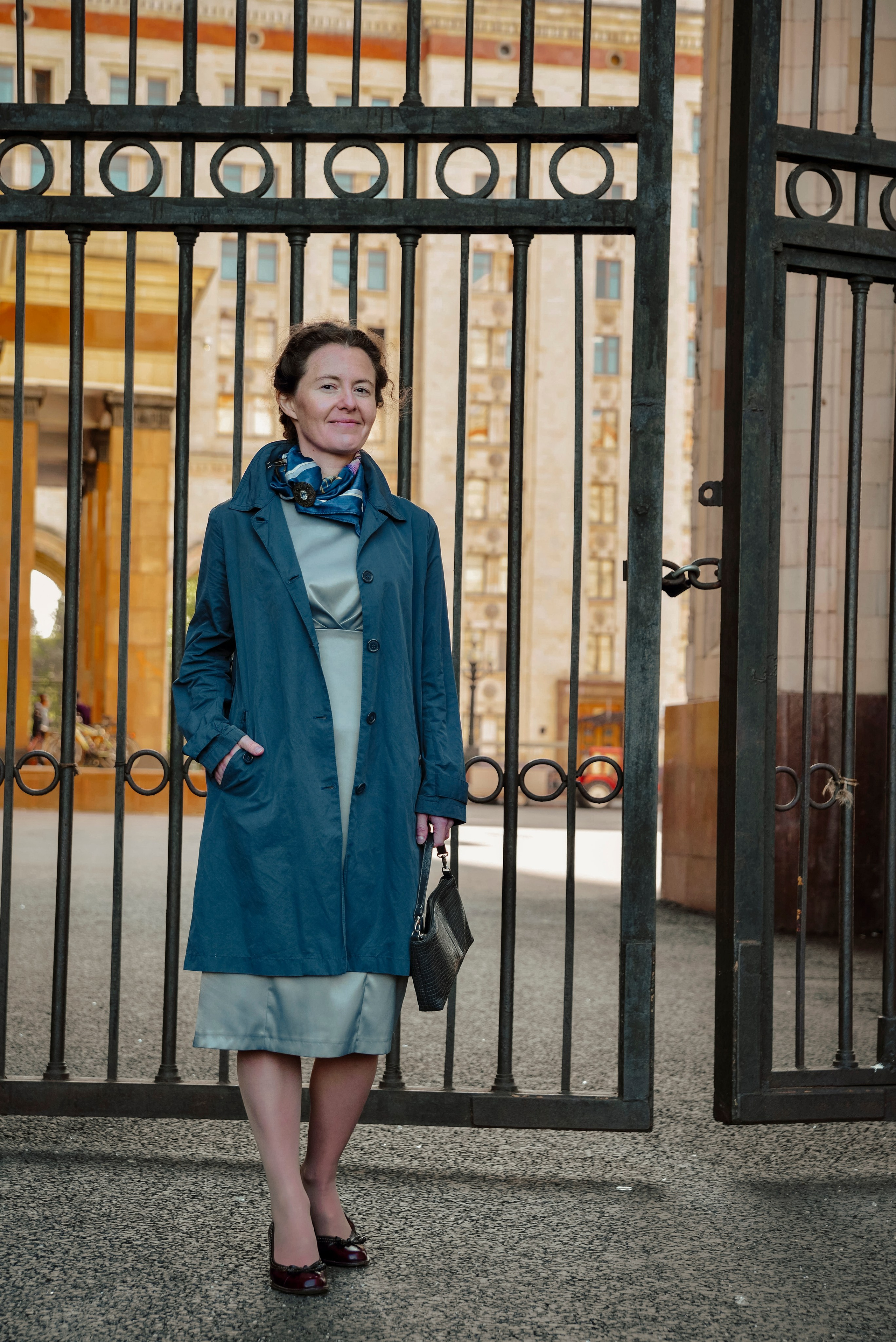 Ретро прогулка на Воробьевых горах. Фотограф Москва: тематическая фотосессия с подбором образа