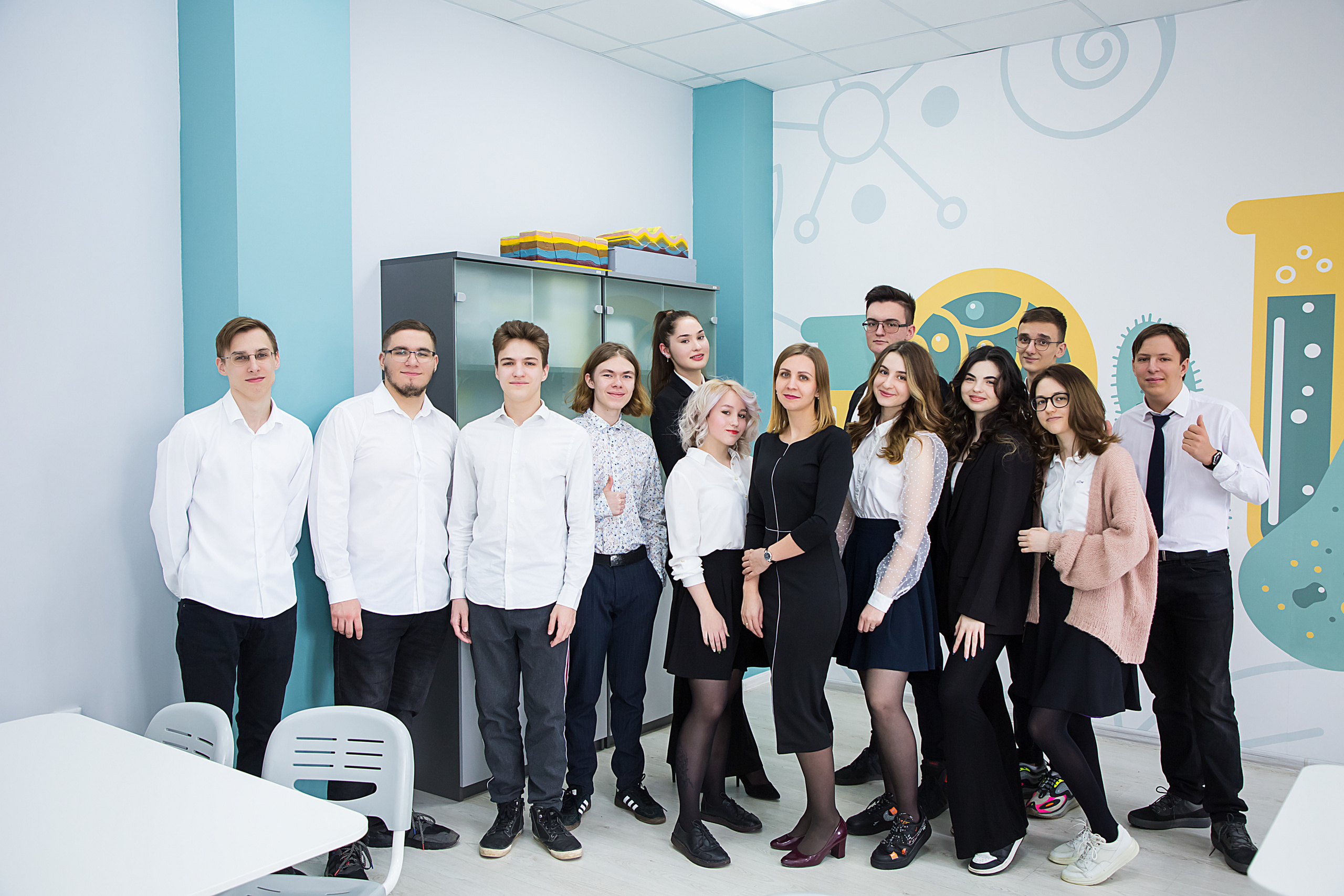 Лидер Гимназия. Свадебный и семейный фотограф/видеограф в Краснодаре Наталья Осинская