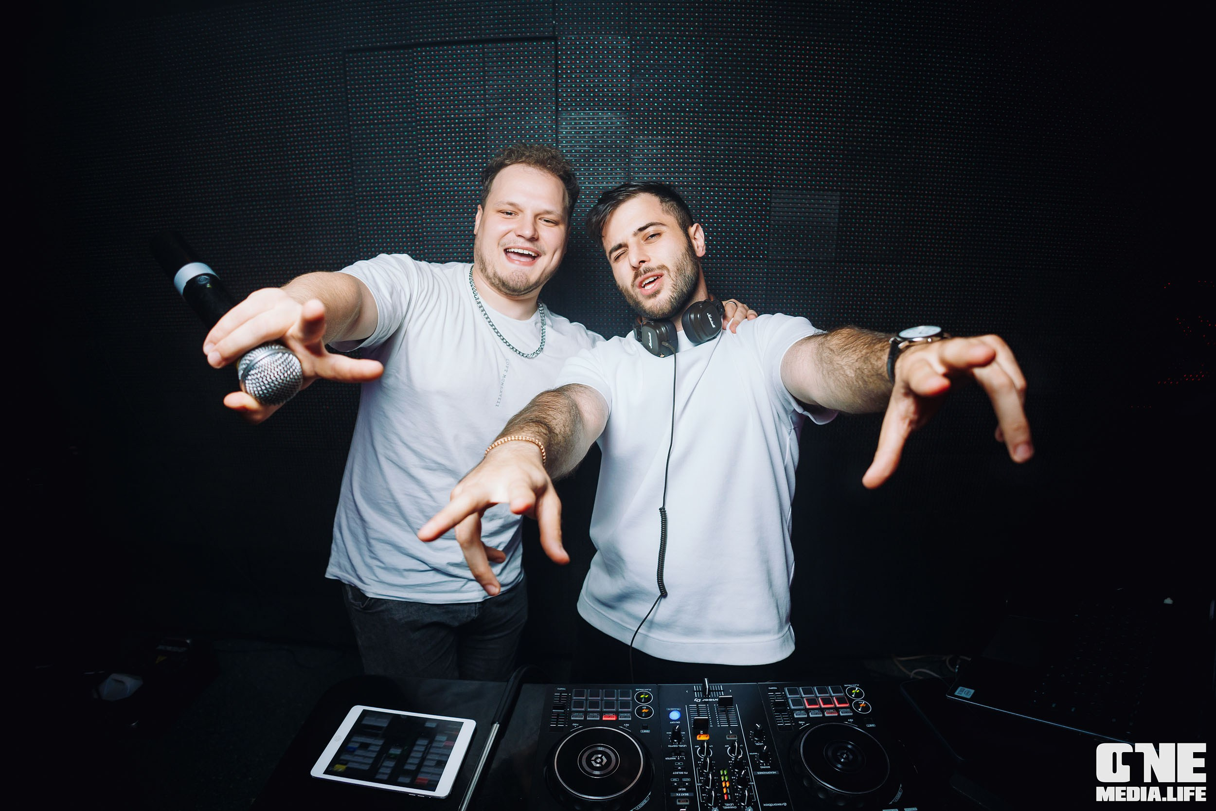 Фоторепортаж из караоке-клуба Эйфория. One Media Life: фоторепортажи, фотоотчеты с мероприятий и заведений