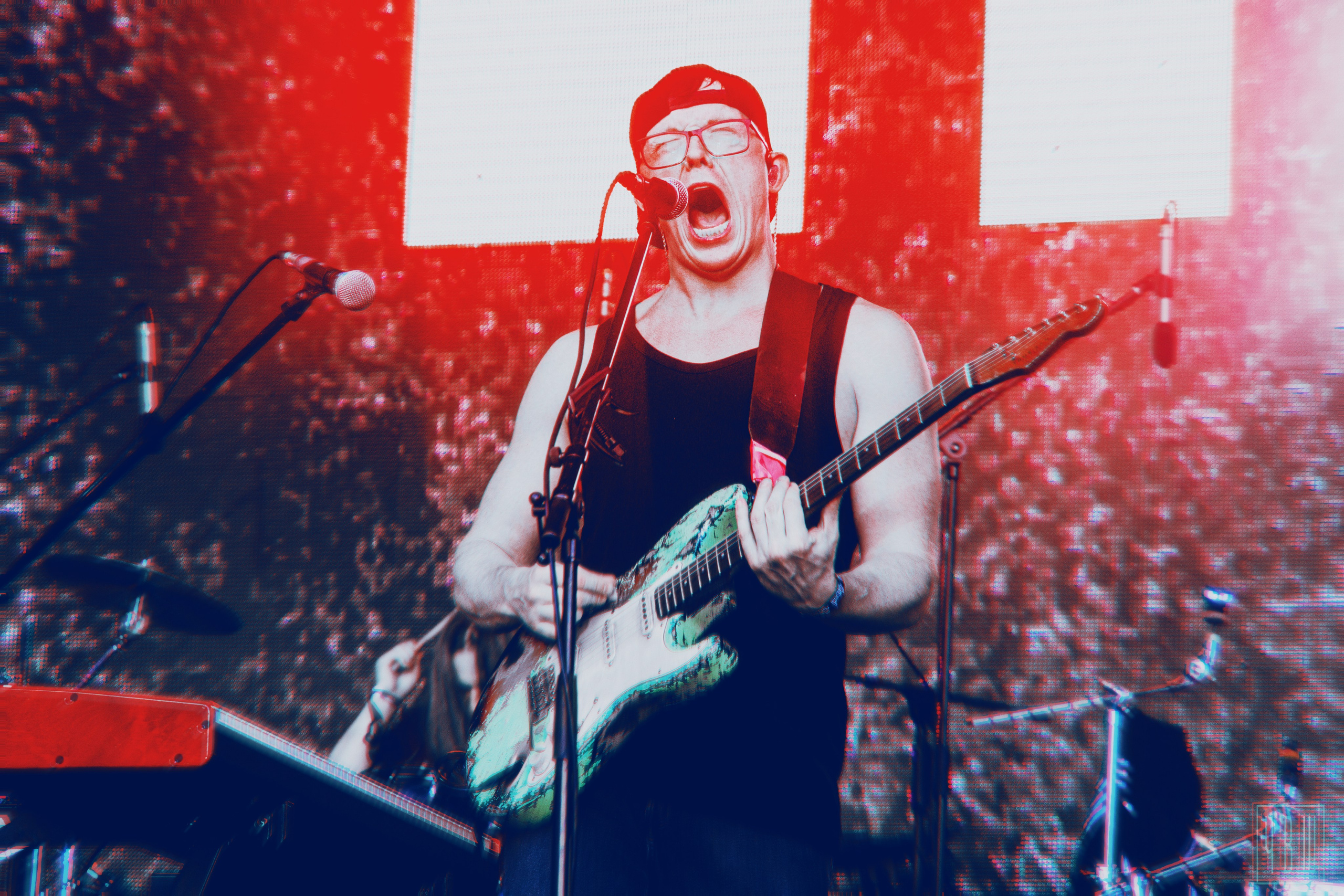 Живой! 2025, День Первый. Человек в Шляпе