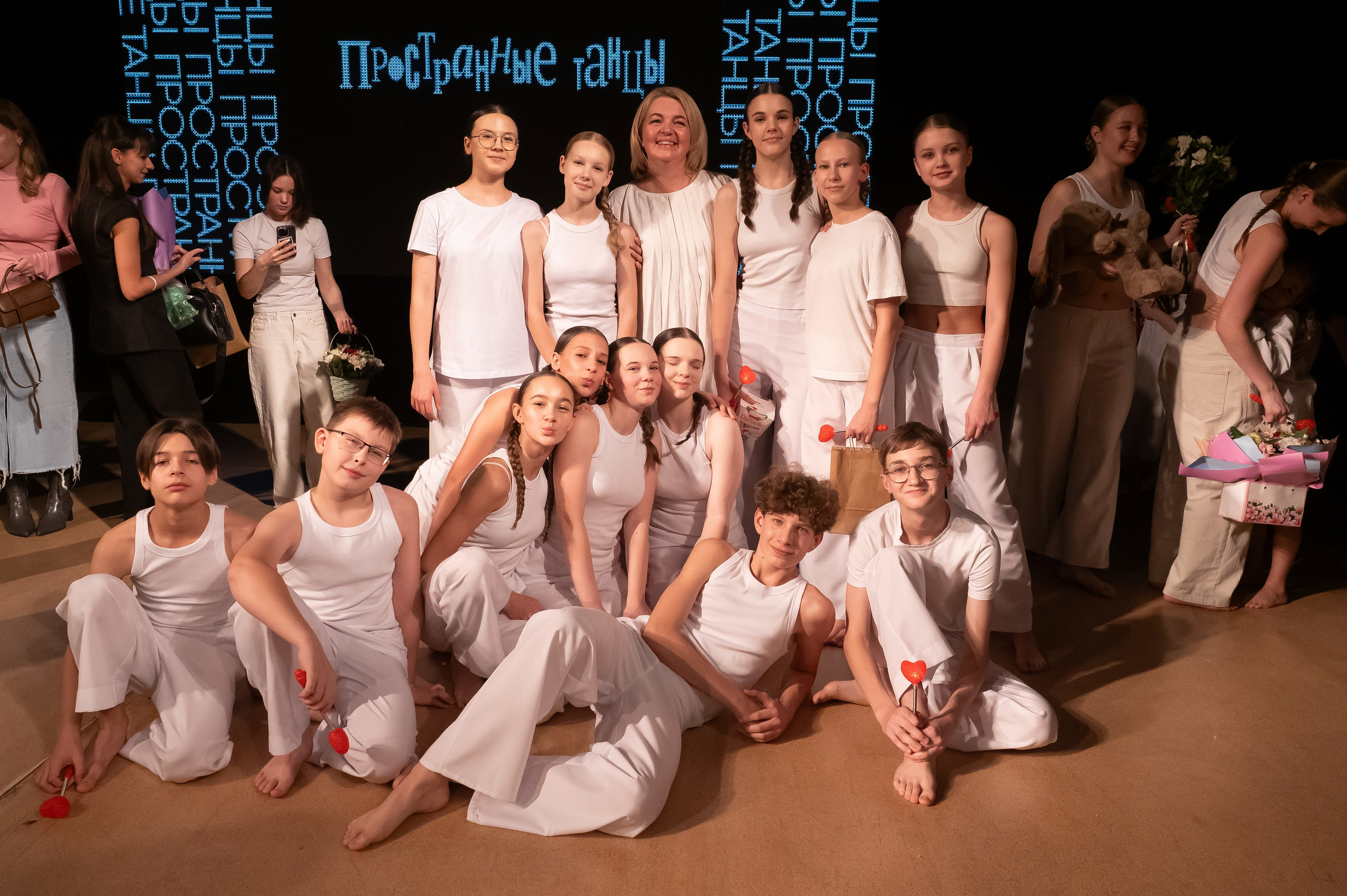 Концерт «Пространные танцы». Репортажный, семейный и детский фотограф в Пензе и Заречном Арина Ермилова. Картины барельеф на заказ